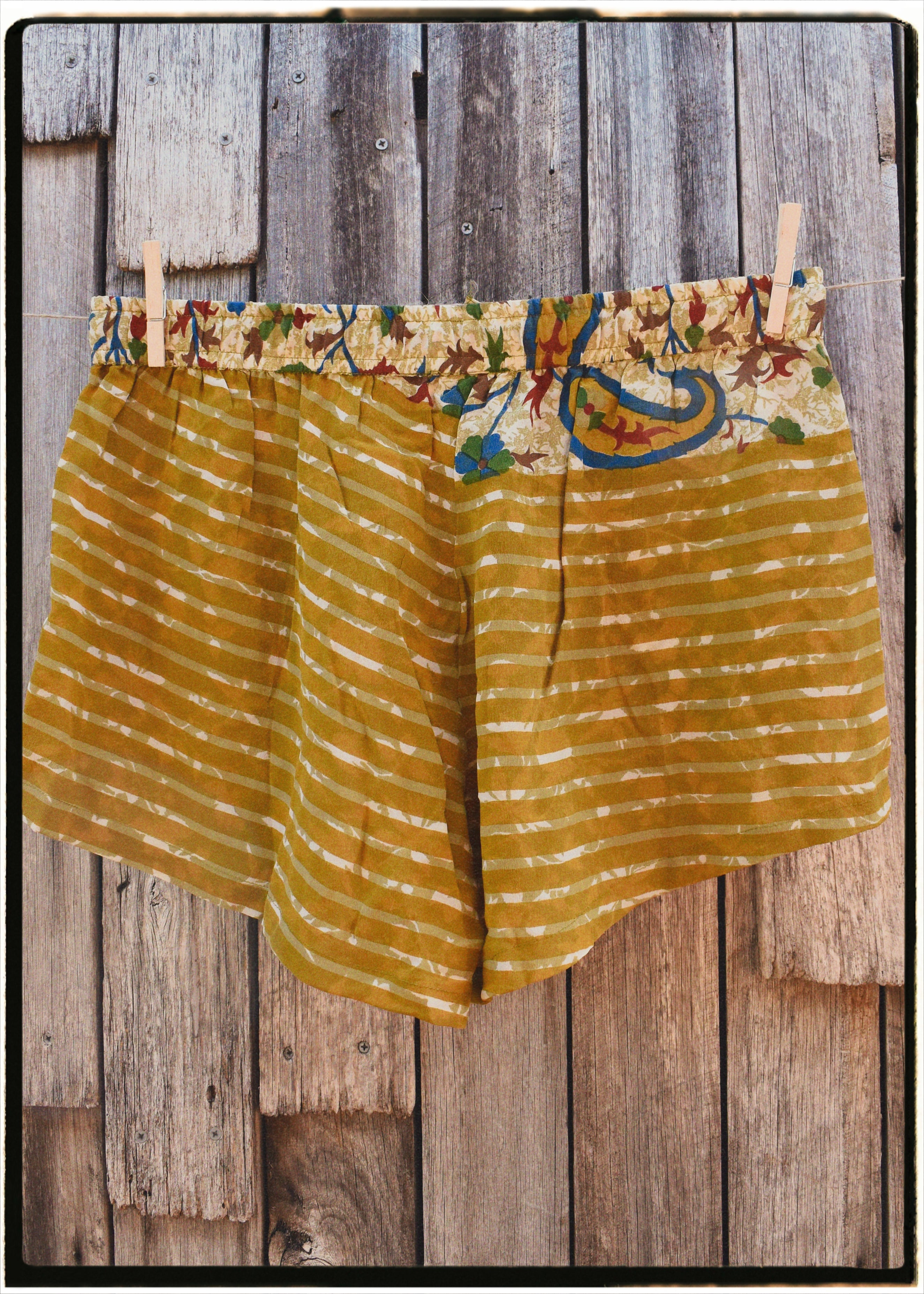 Fumaria Silk Shorts ~ Sunburn XL