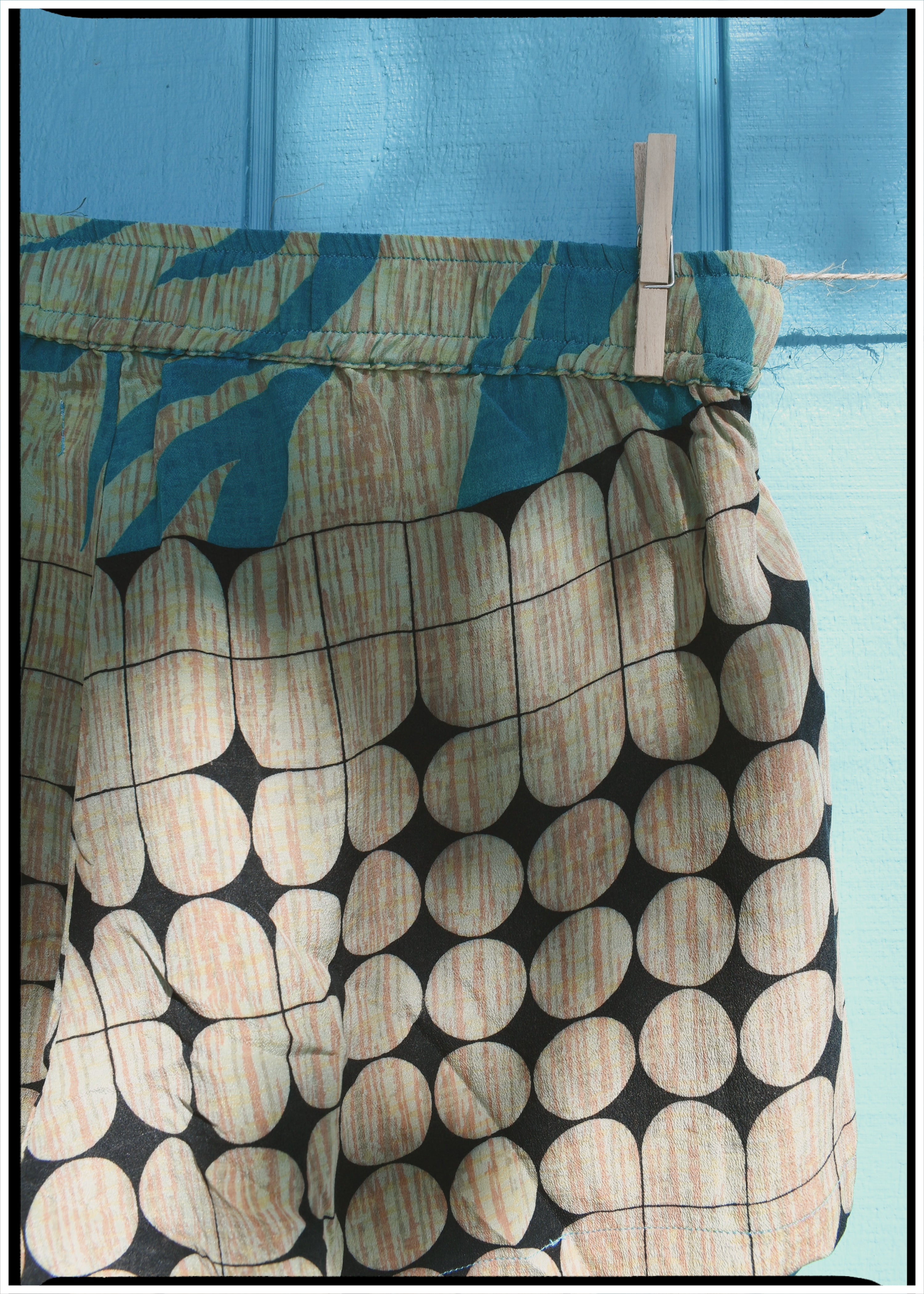 Fumaria Silk Shorts ~ Willow XL