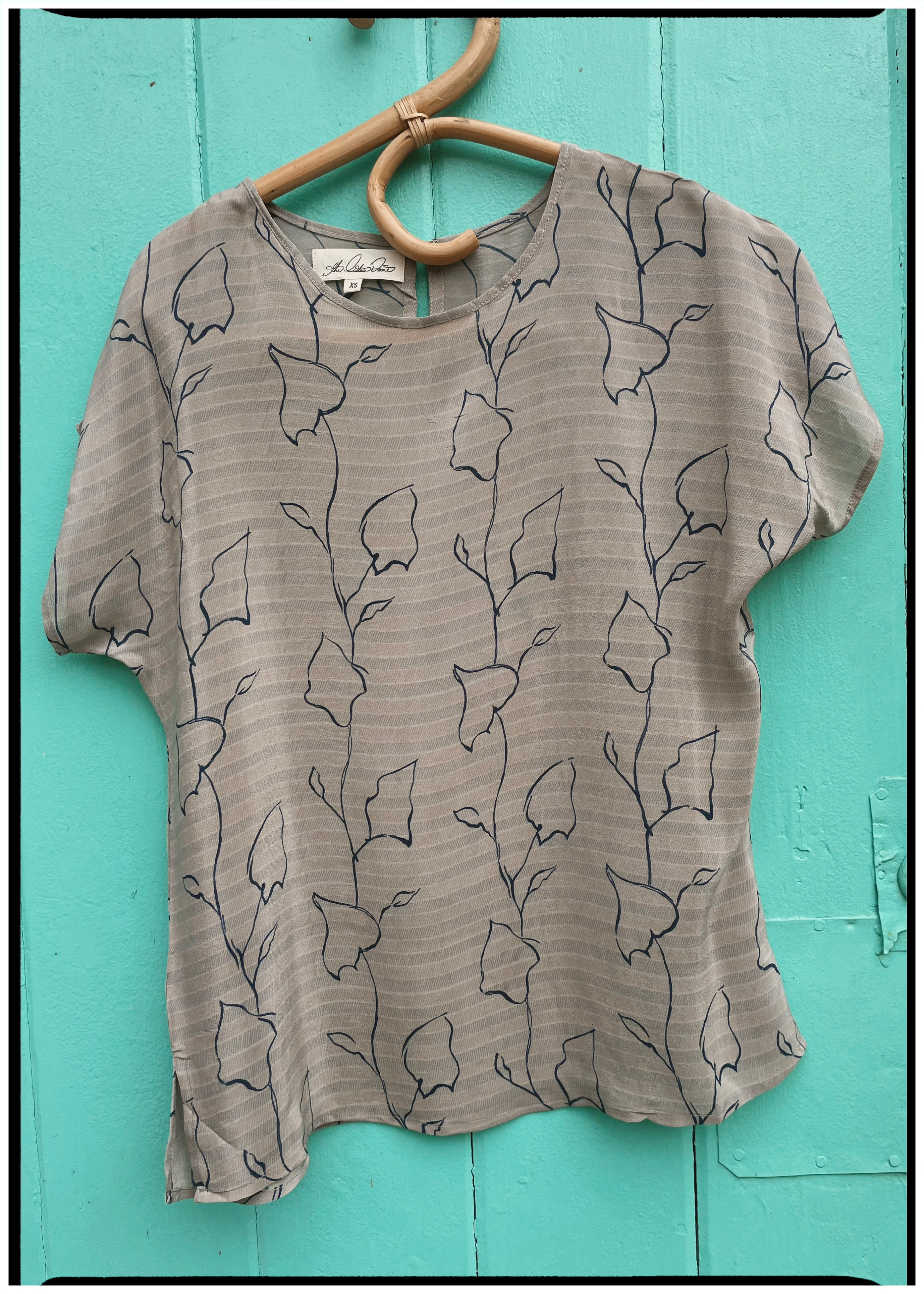 Viola Silk Crepe T-Shirt ~ Saigon XS