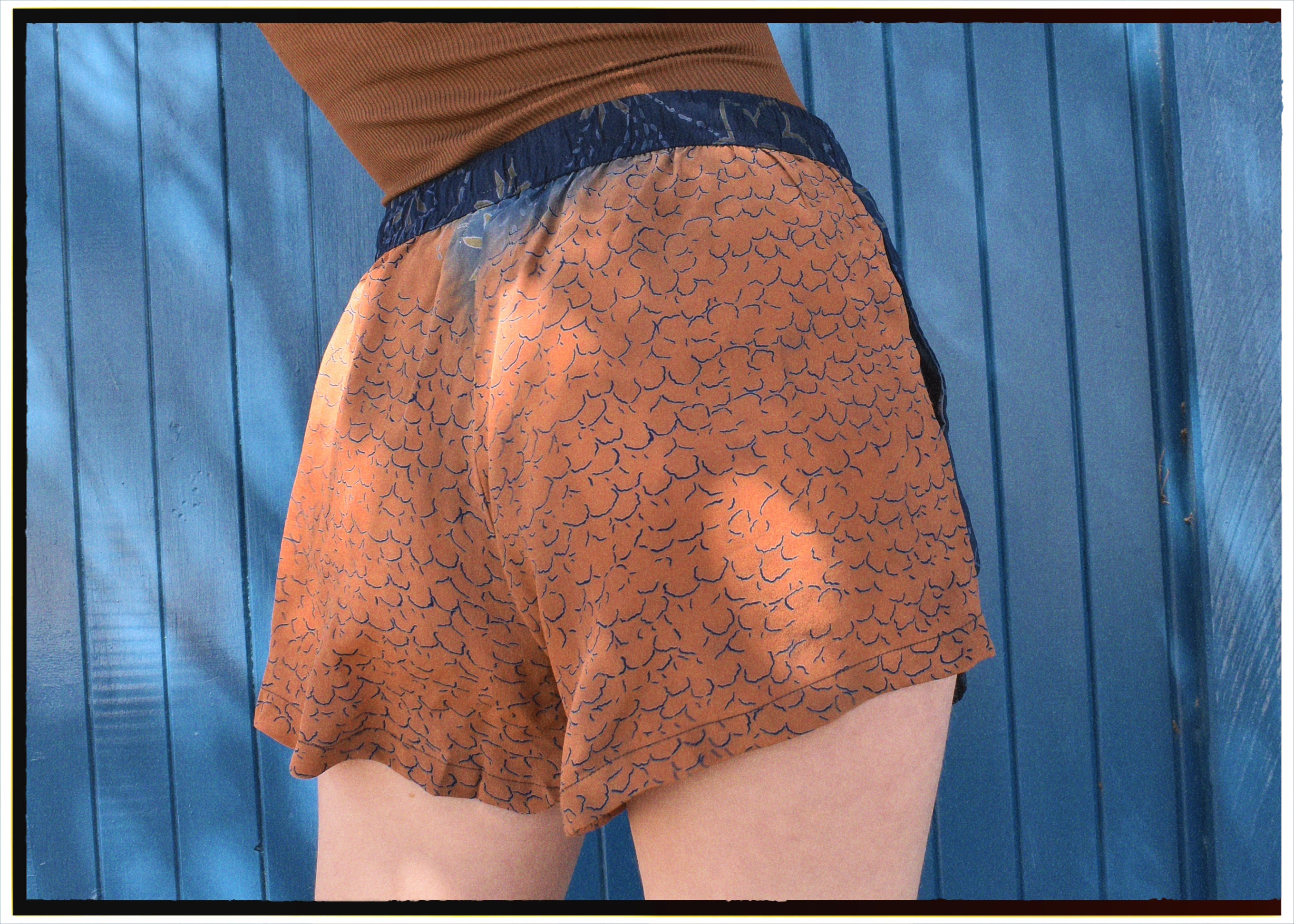 Fumaria Silk Shorts ~ Peachy S