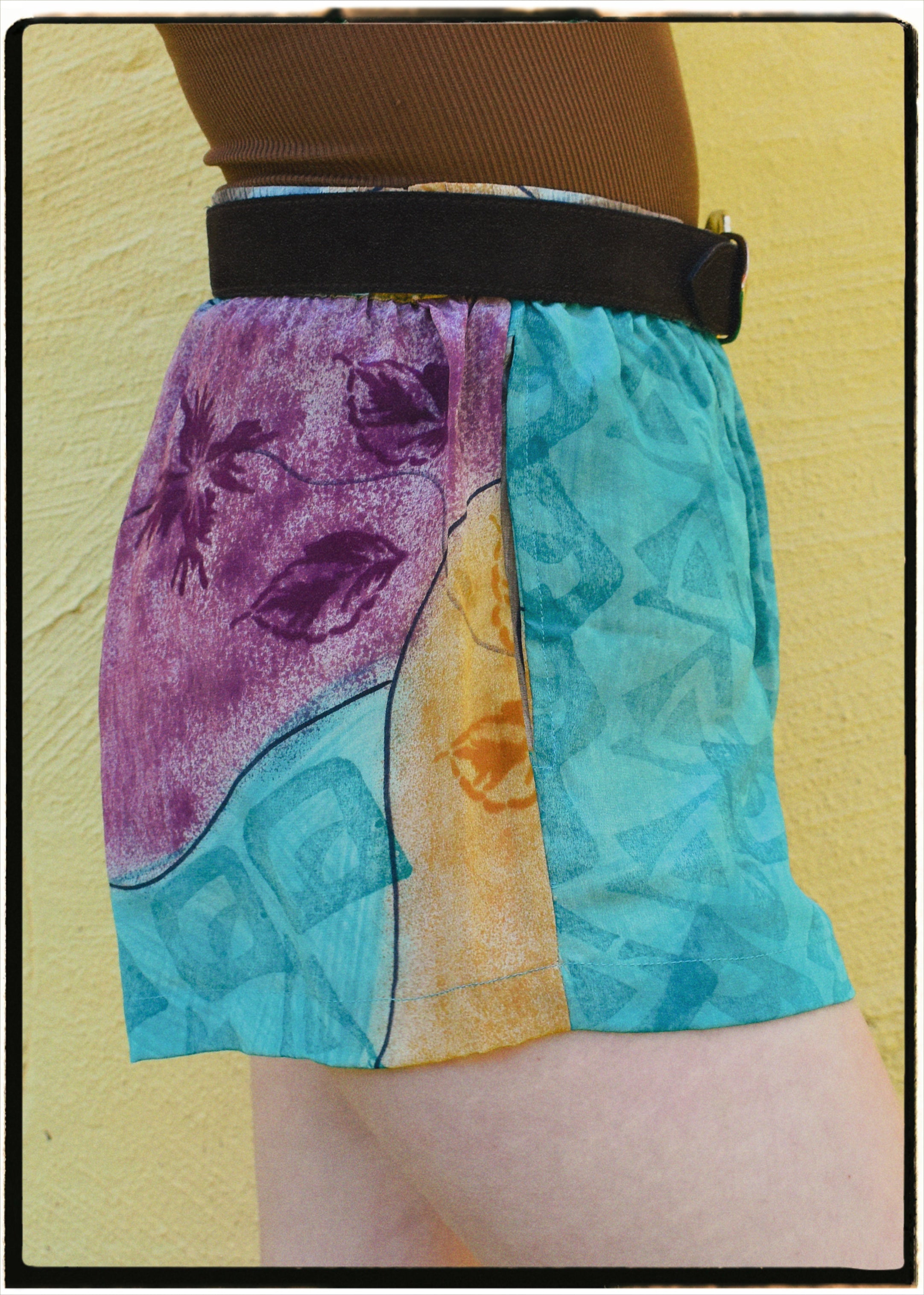 Fumaria Silk Shorts ~ Iolite M