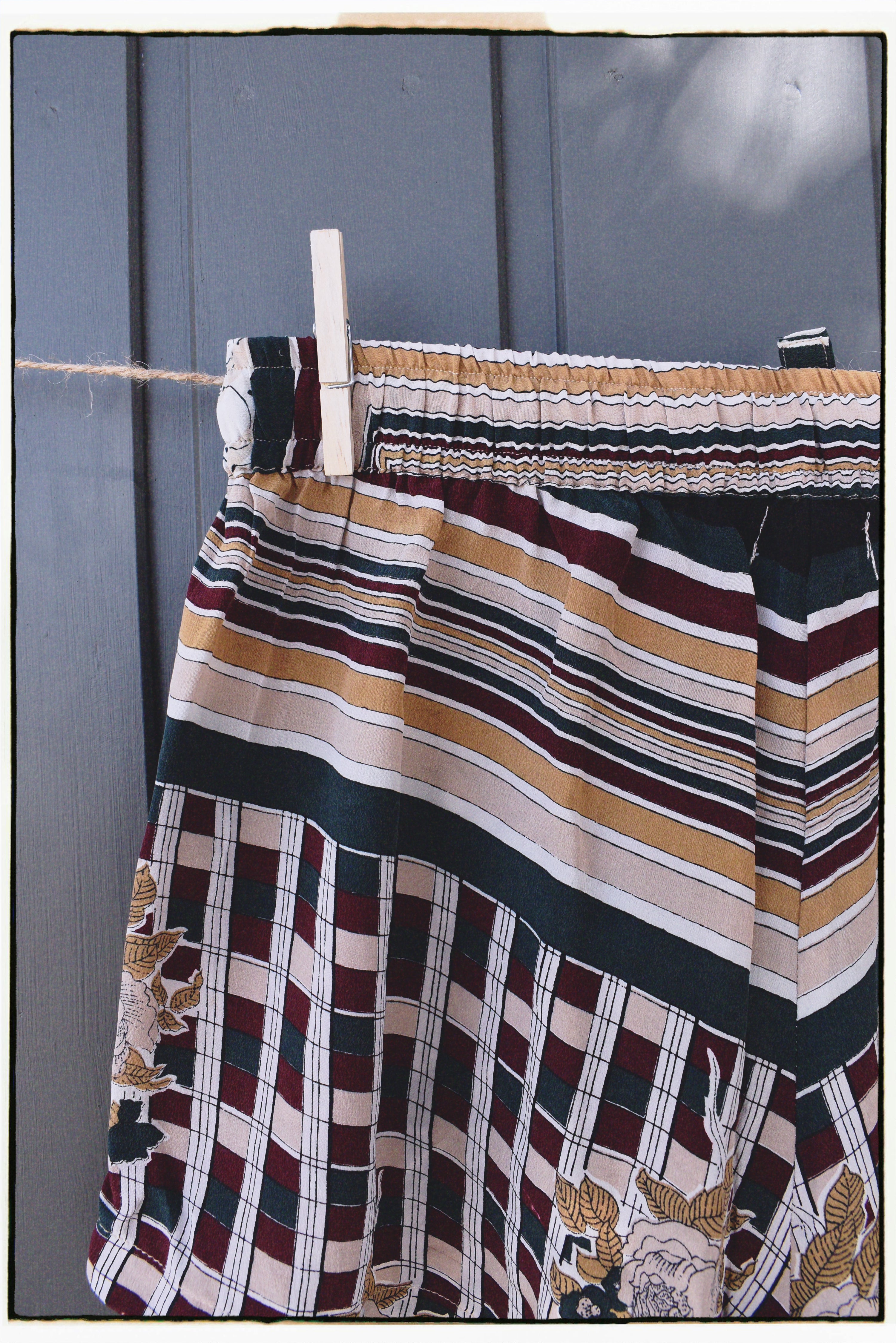 Fumaria Silk Shorts ~ Elfin L