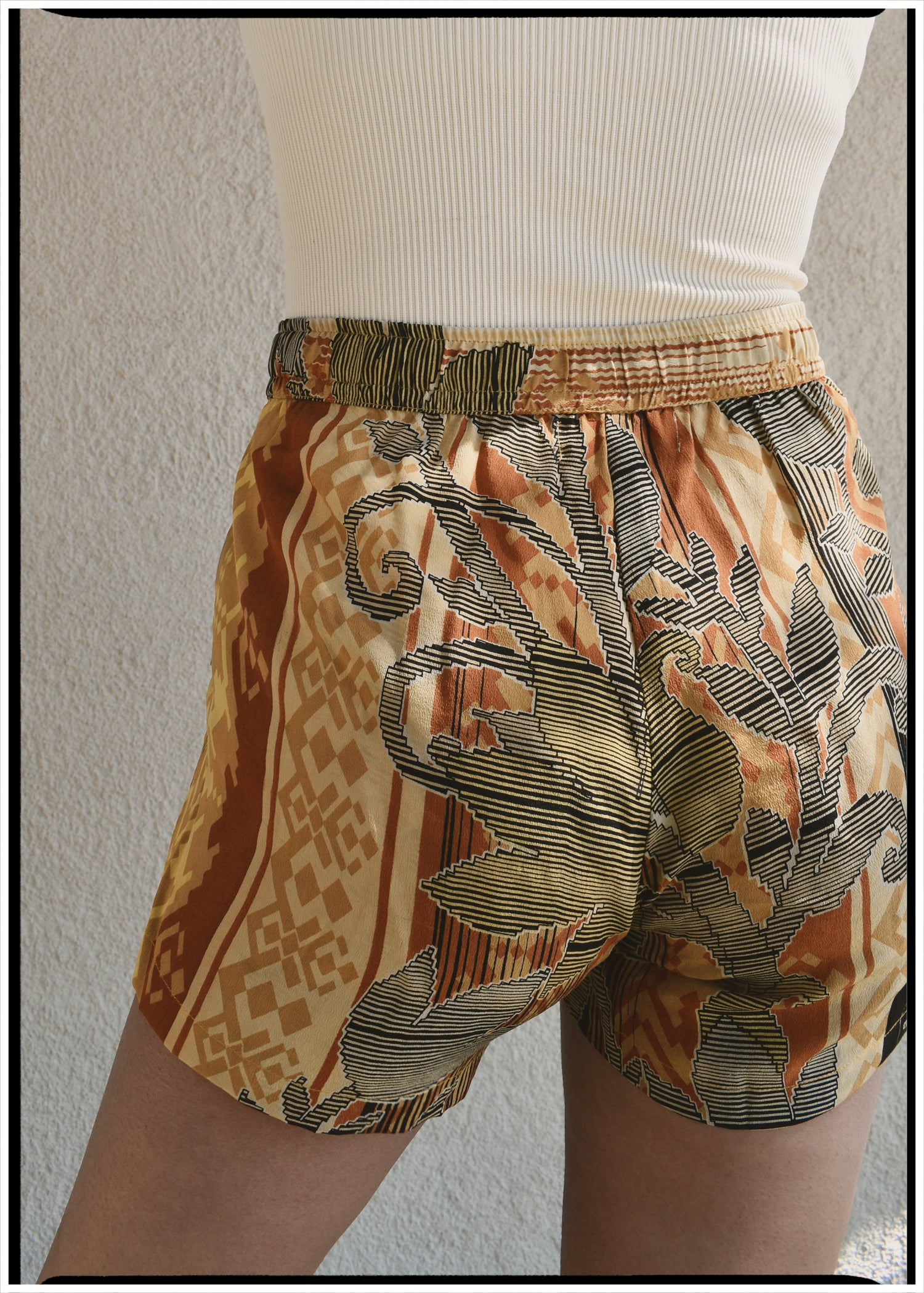 Fumaria Silk Shorts ~ Zinnia S