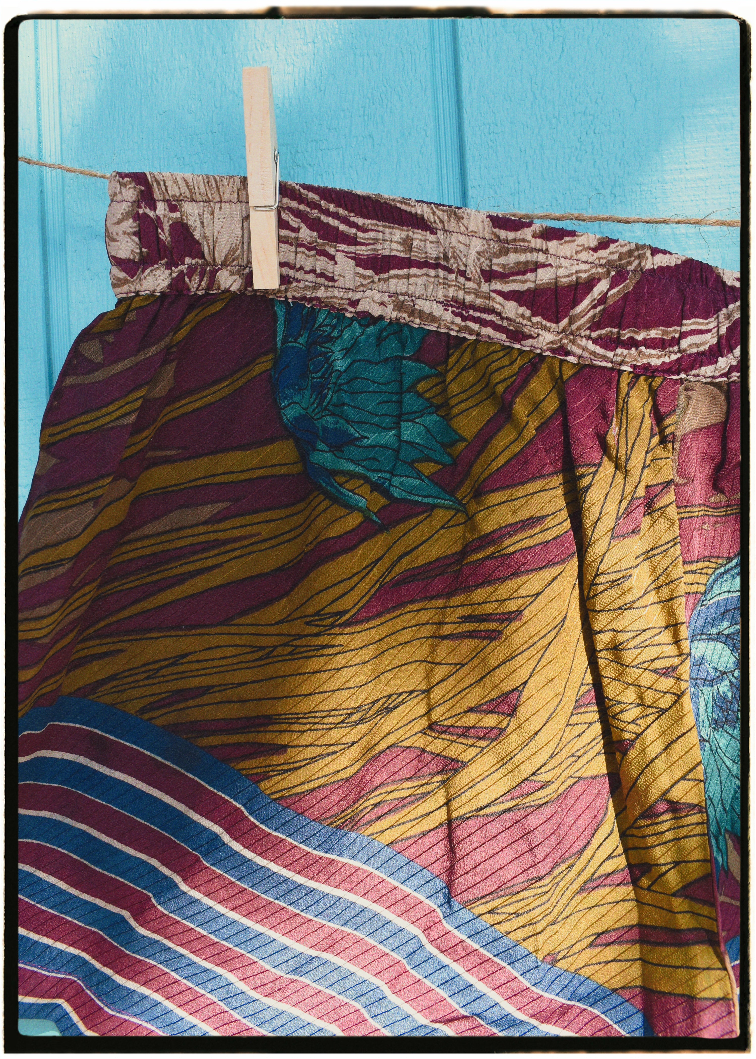 Fumaria Silk Shorts ~ Caneel XL