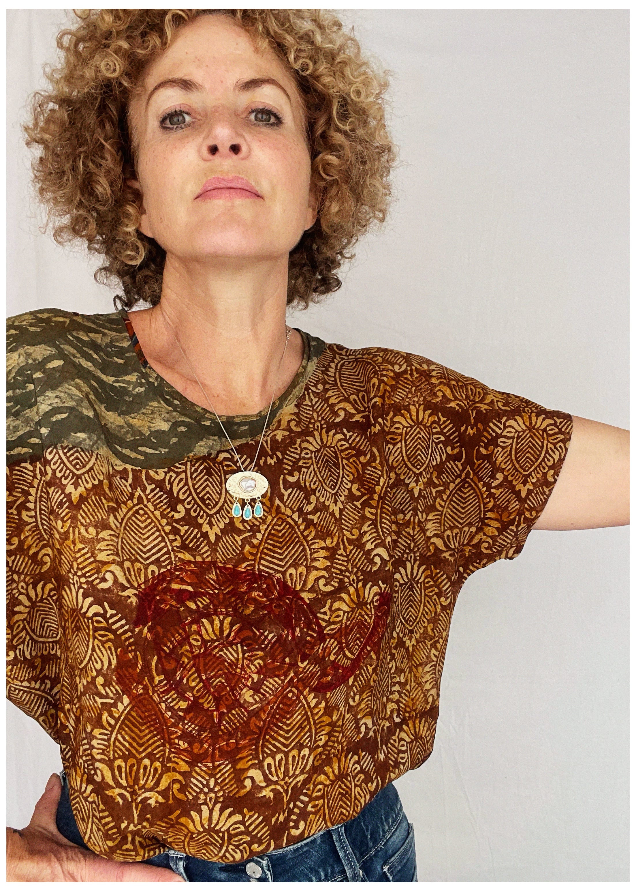 Viola Silk Crepe T-Shirt ~ Batik XL