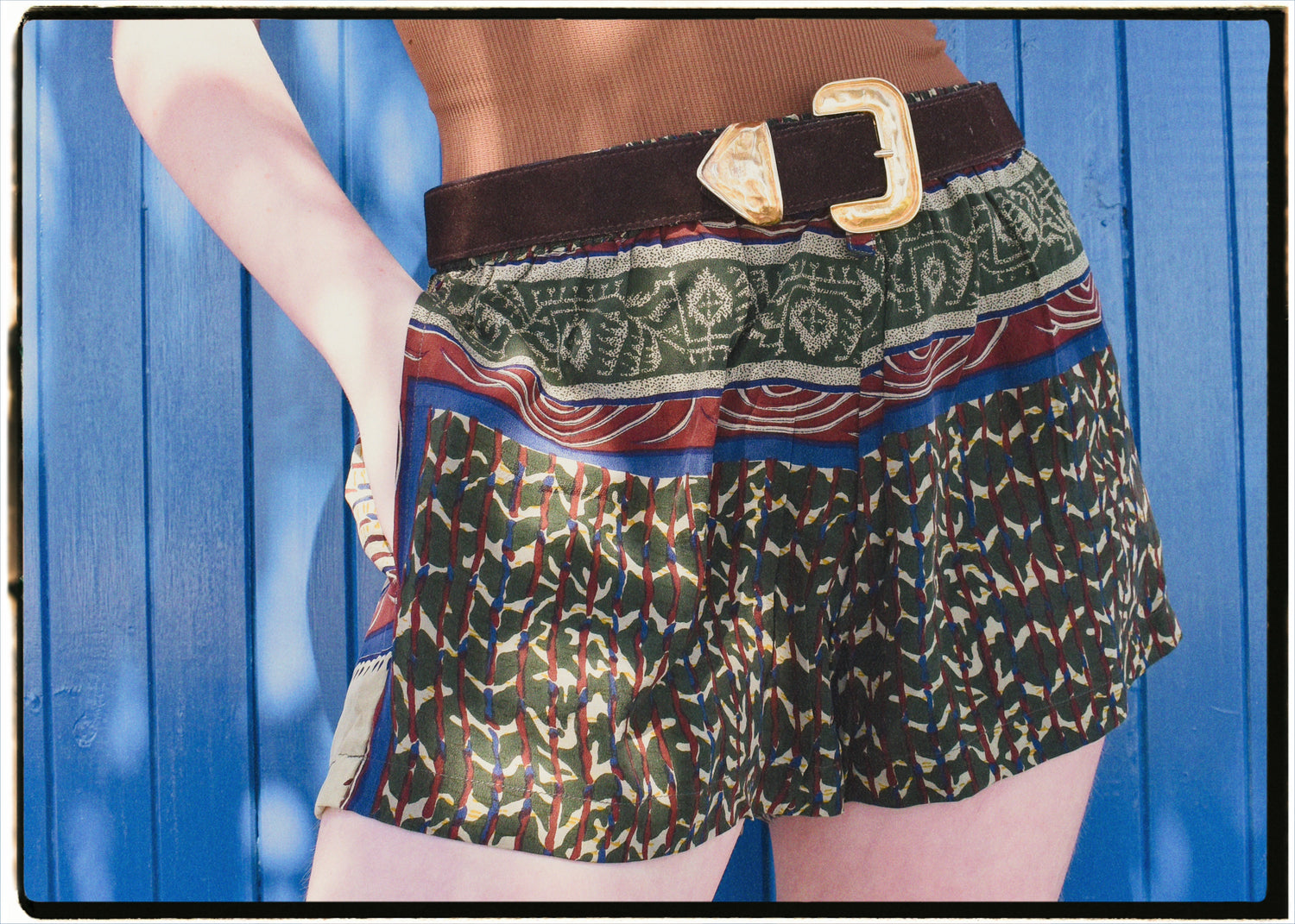 Fumaria Silk Shorts ~ Scarab M