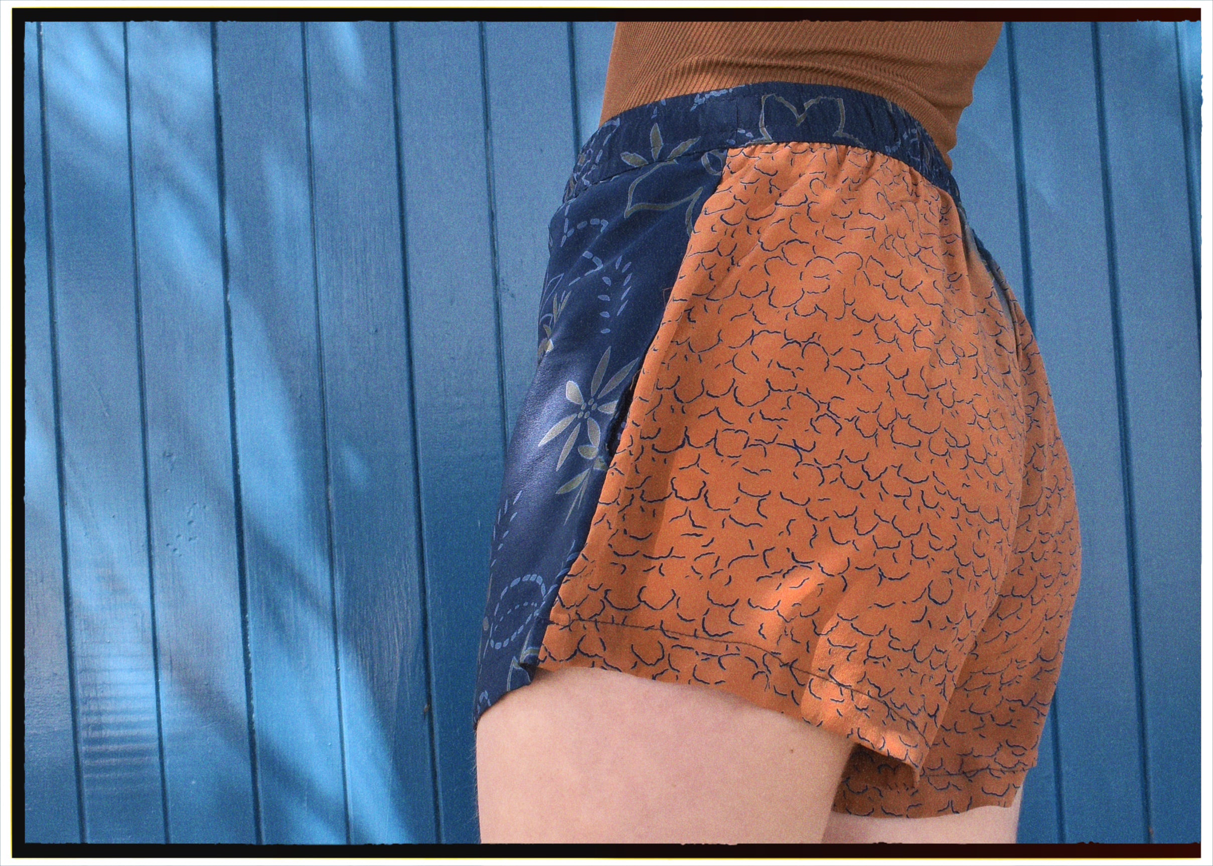 Fumaria Silk Shorts ~ Peachy S