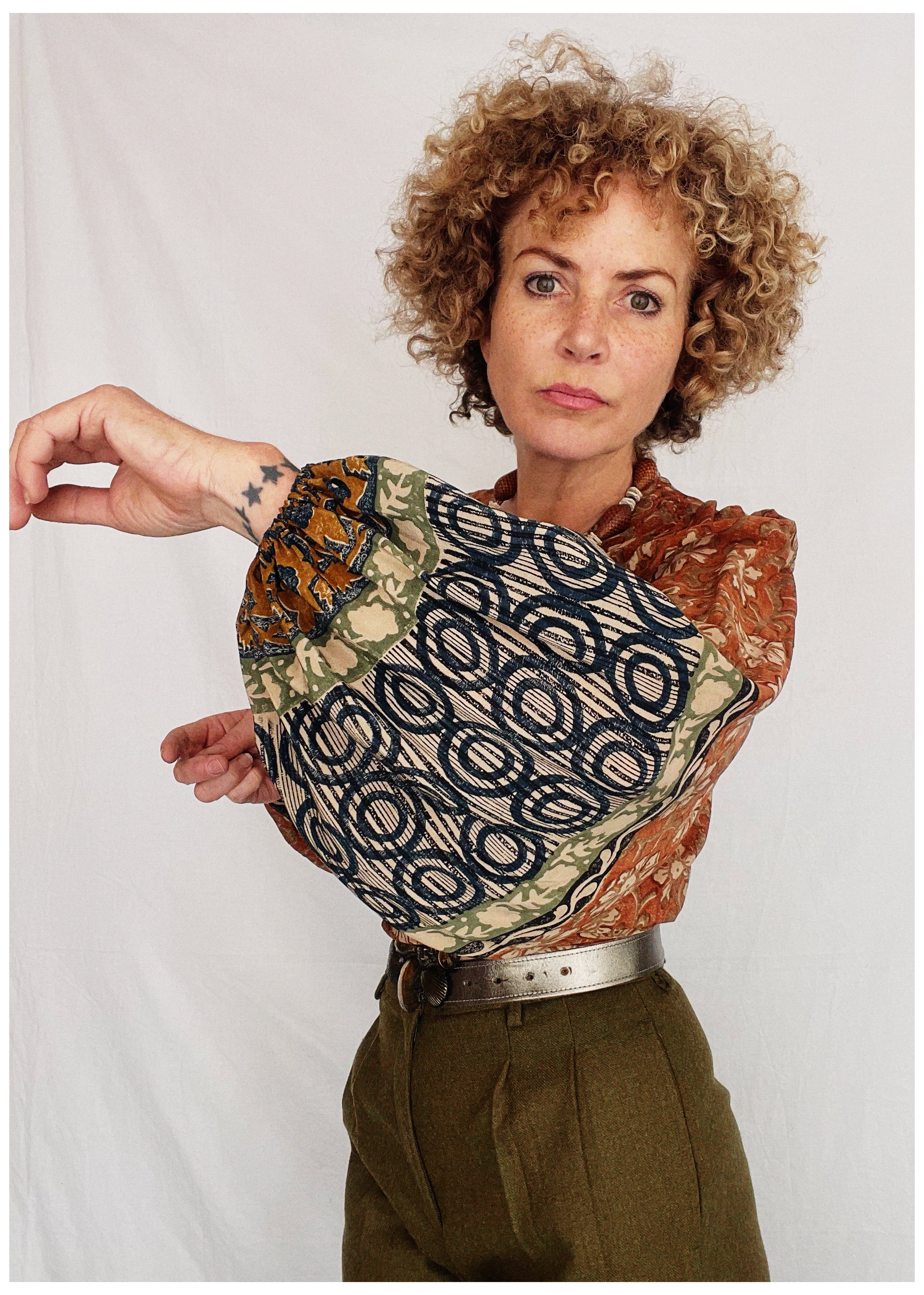 Hoya Silk Crepe Balloon Sleeve Wrap Top ~ Umber S