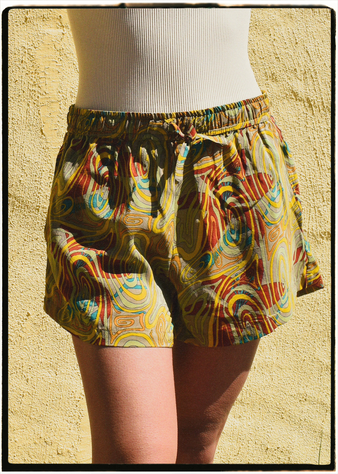 Fumaria Silk Shorts ~ Retro XS