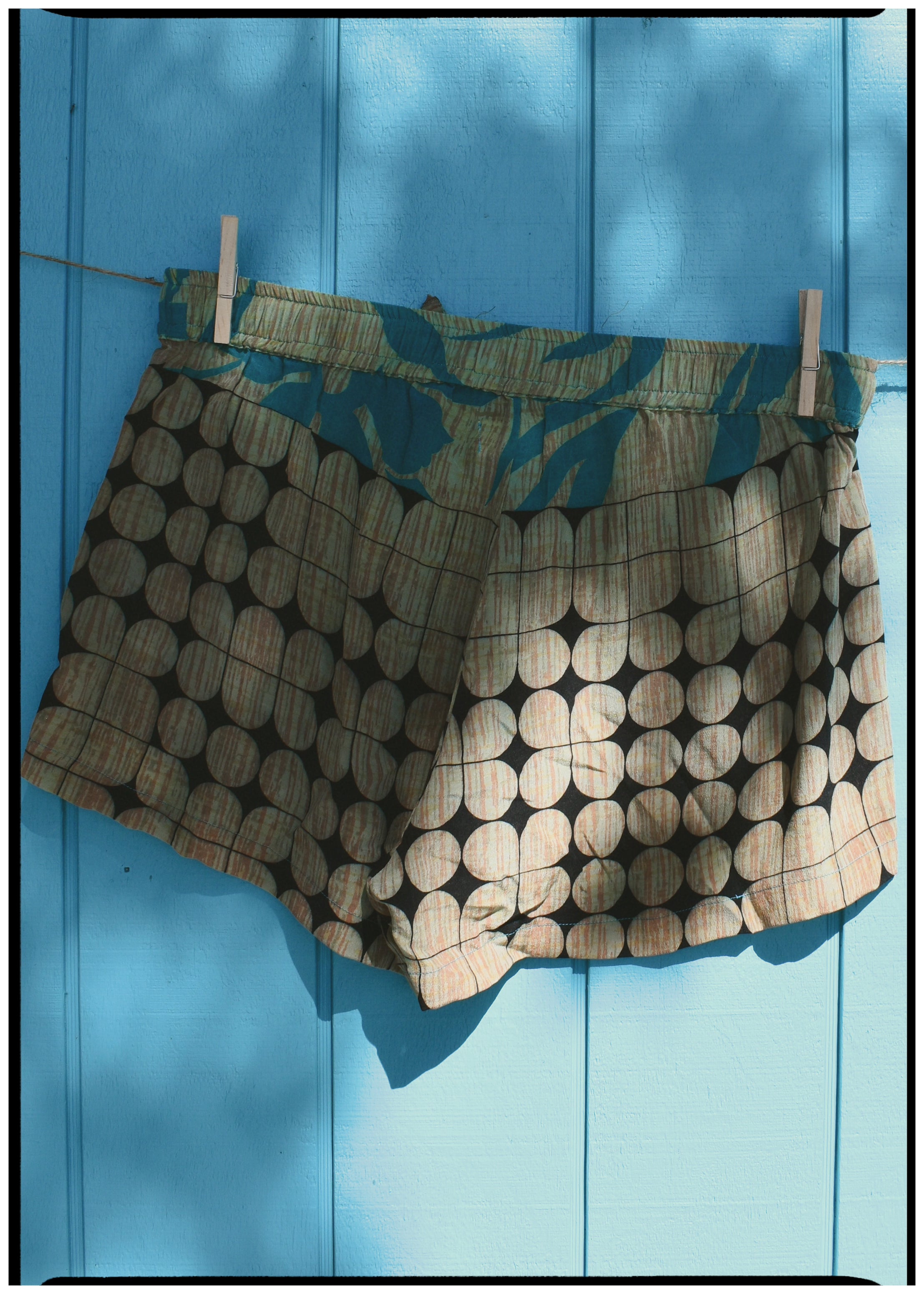 Fumaria Silk Shorts ~ Willow XL