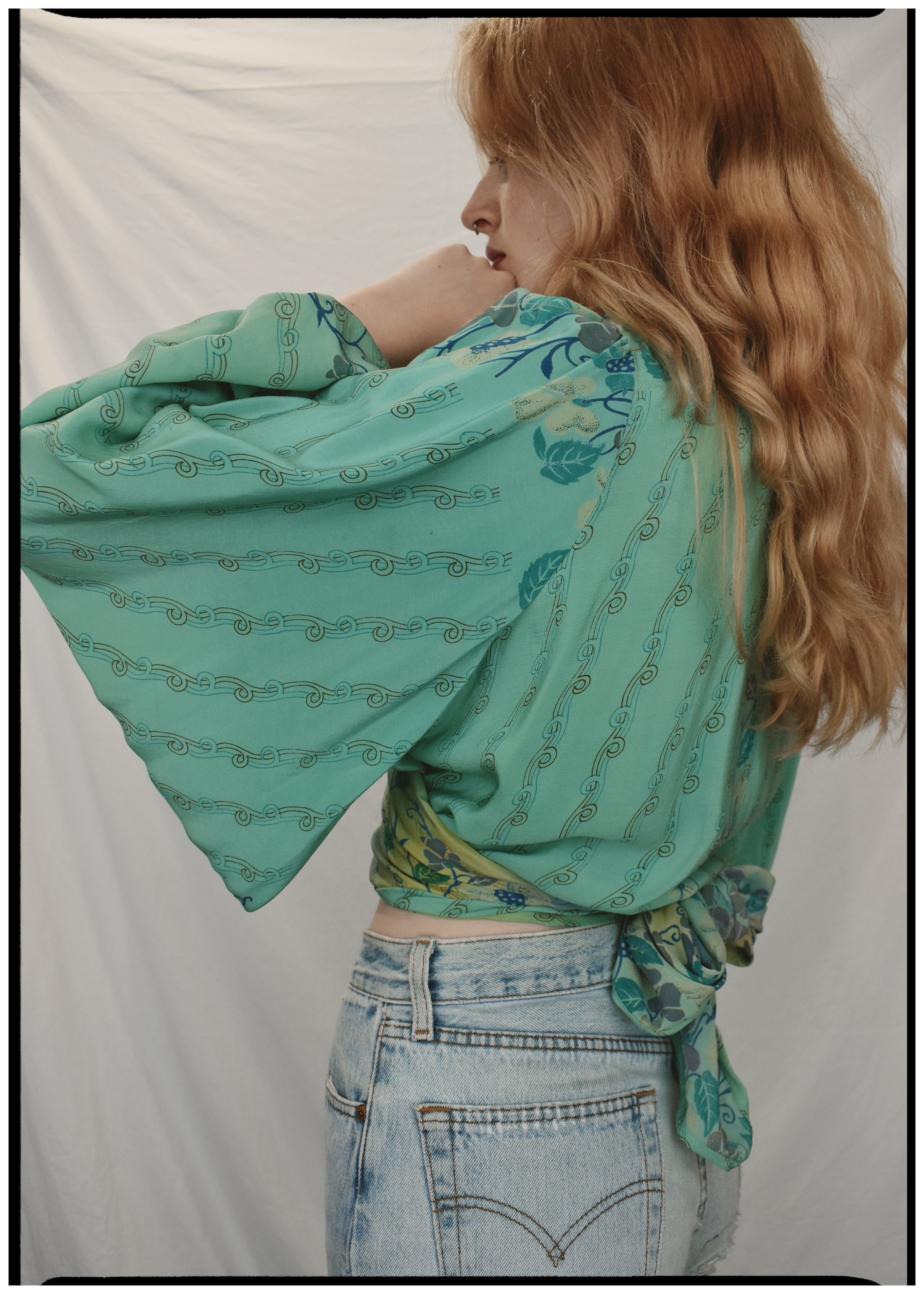 Hoya Silk Crepe Balloon Sleeve Wrap Top ~ Oceania XL