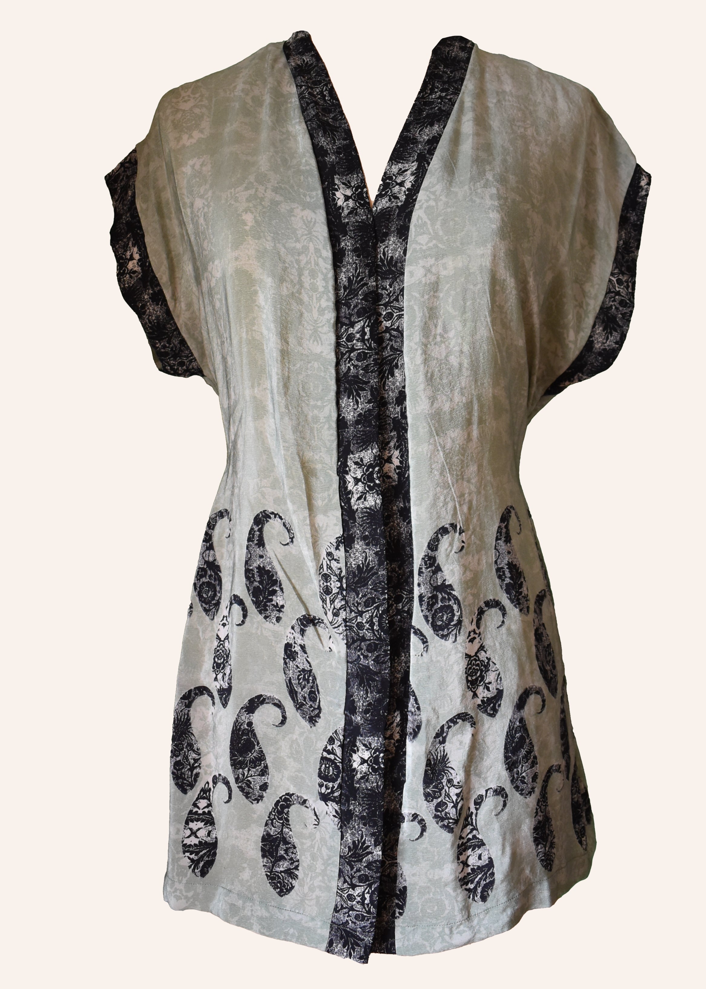 Pilea Silk Crepe Wrap Kimono Top ~ Gulf S/M