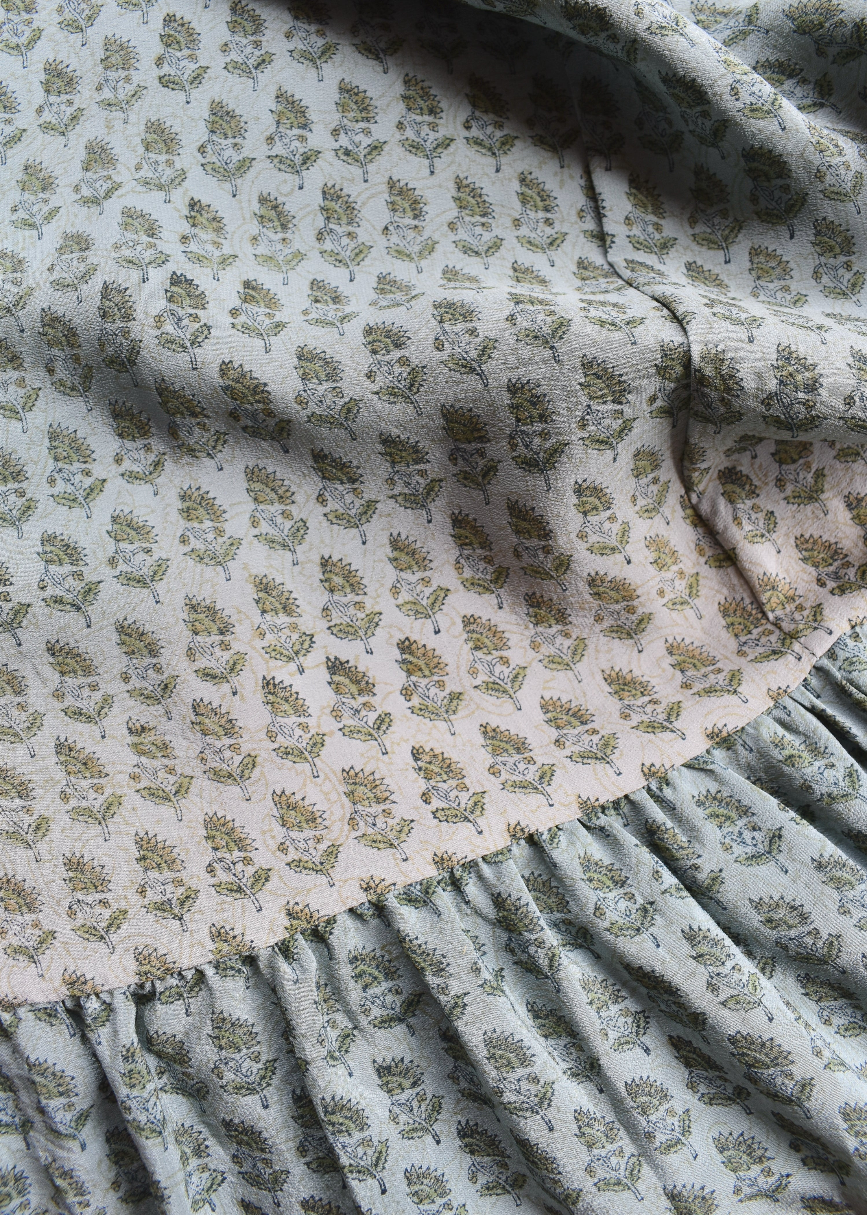 Eustoma Silk Crepe Swing Maxi Dress ~ Delft XS