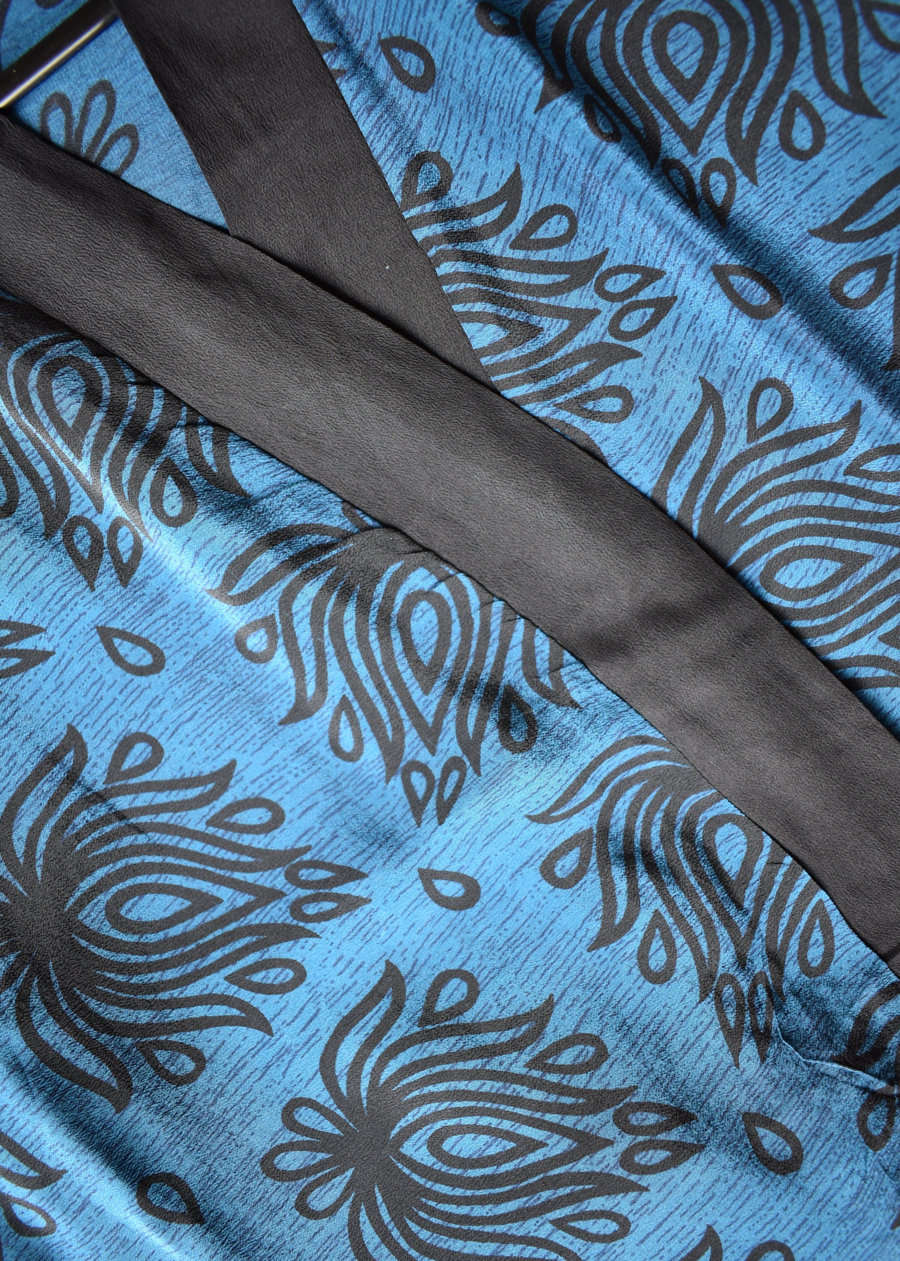 Pilea Silk Crepe Wrap Kimono Top ~ Savvy L/XL