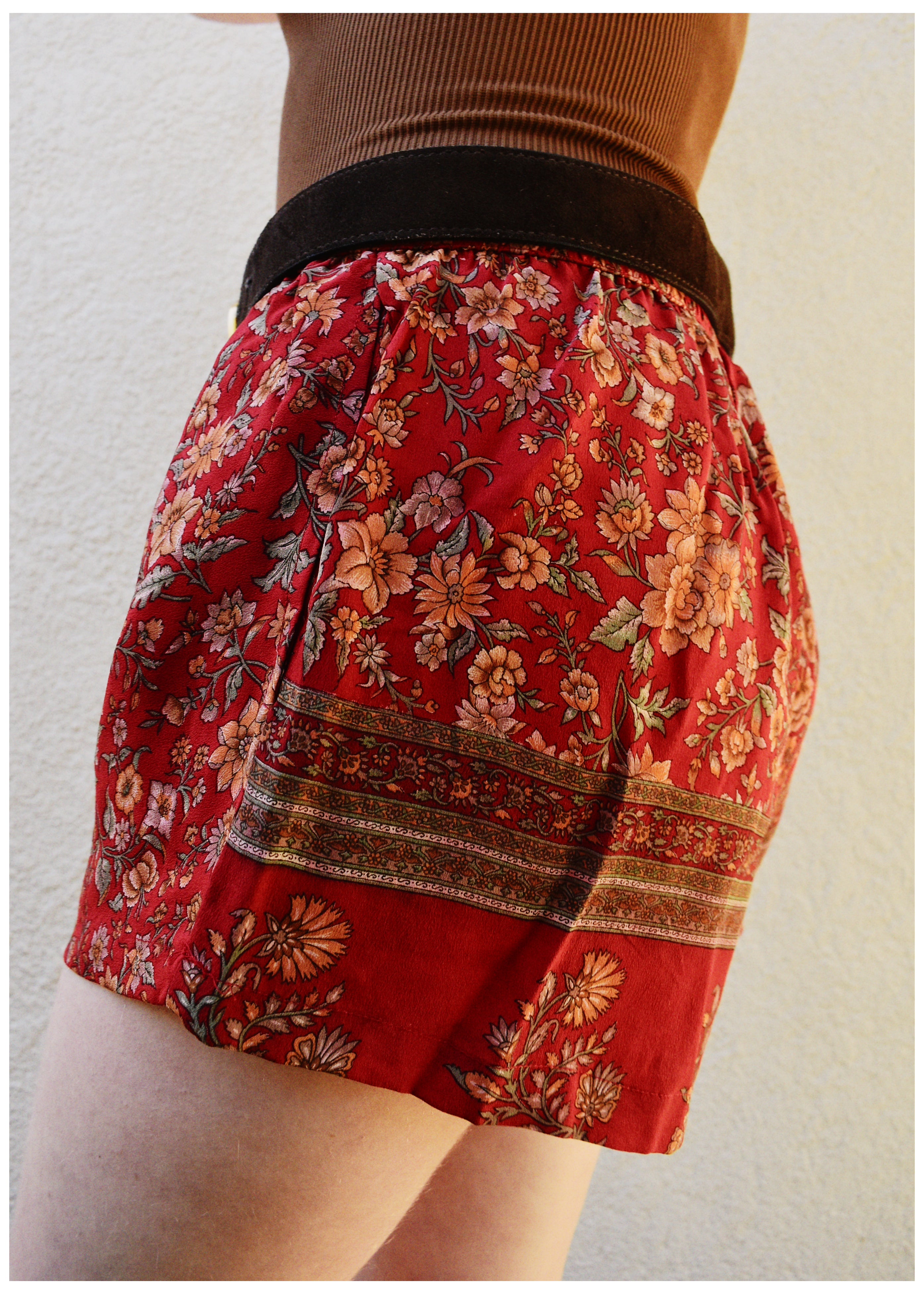 Fumaria Silk Shorts ~ Valiant M