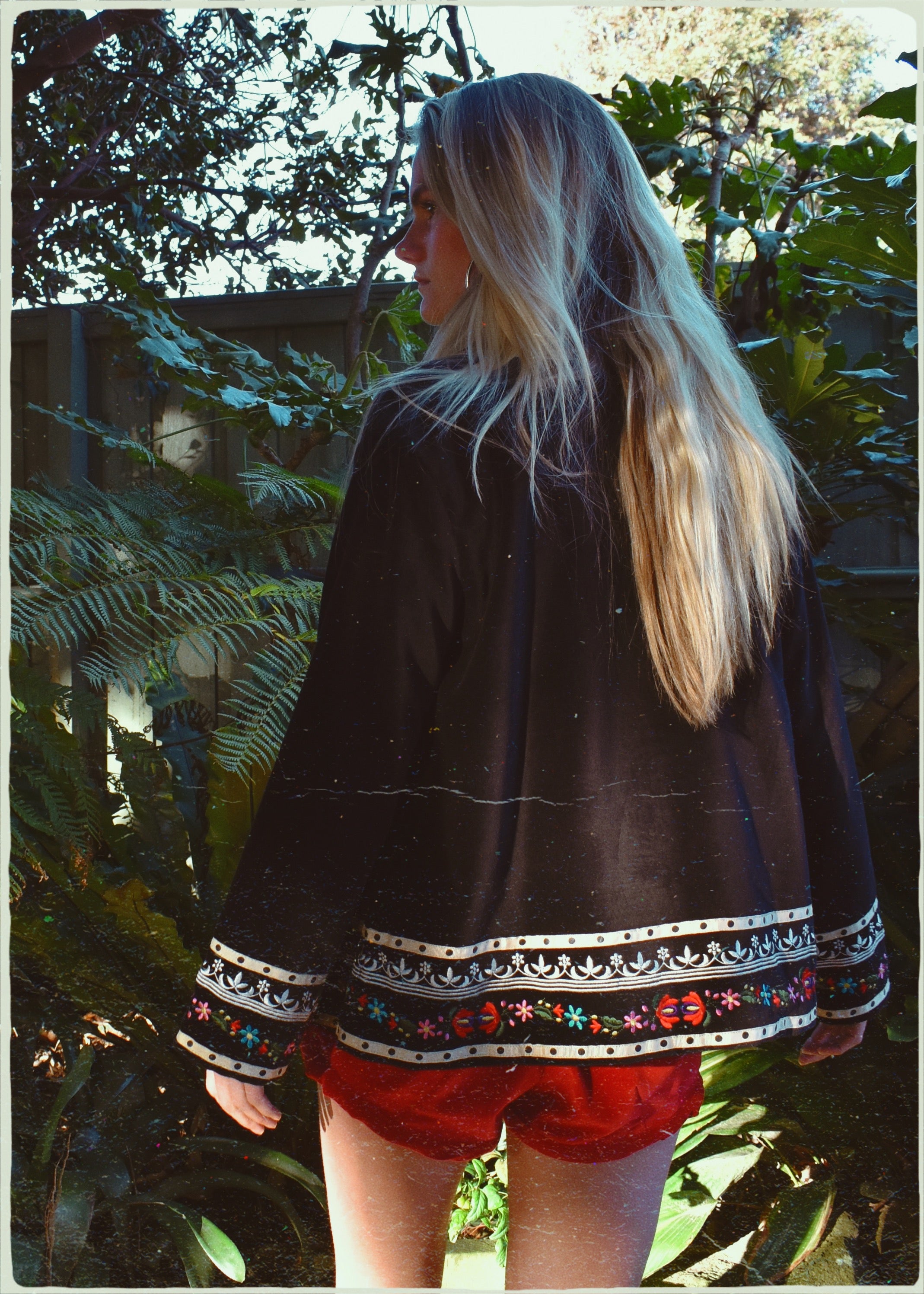 Fraxinus Embroidered Velvet Jacket