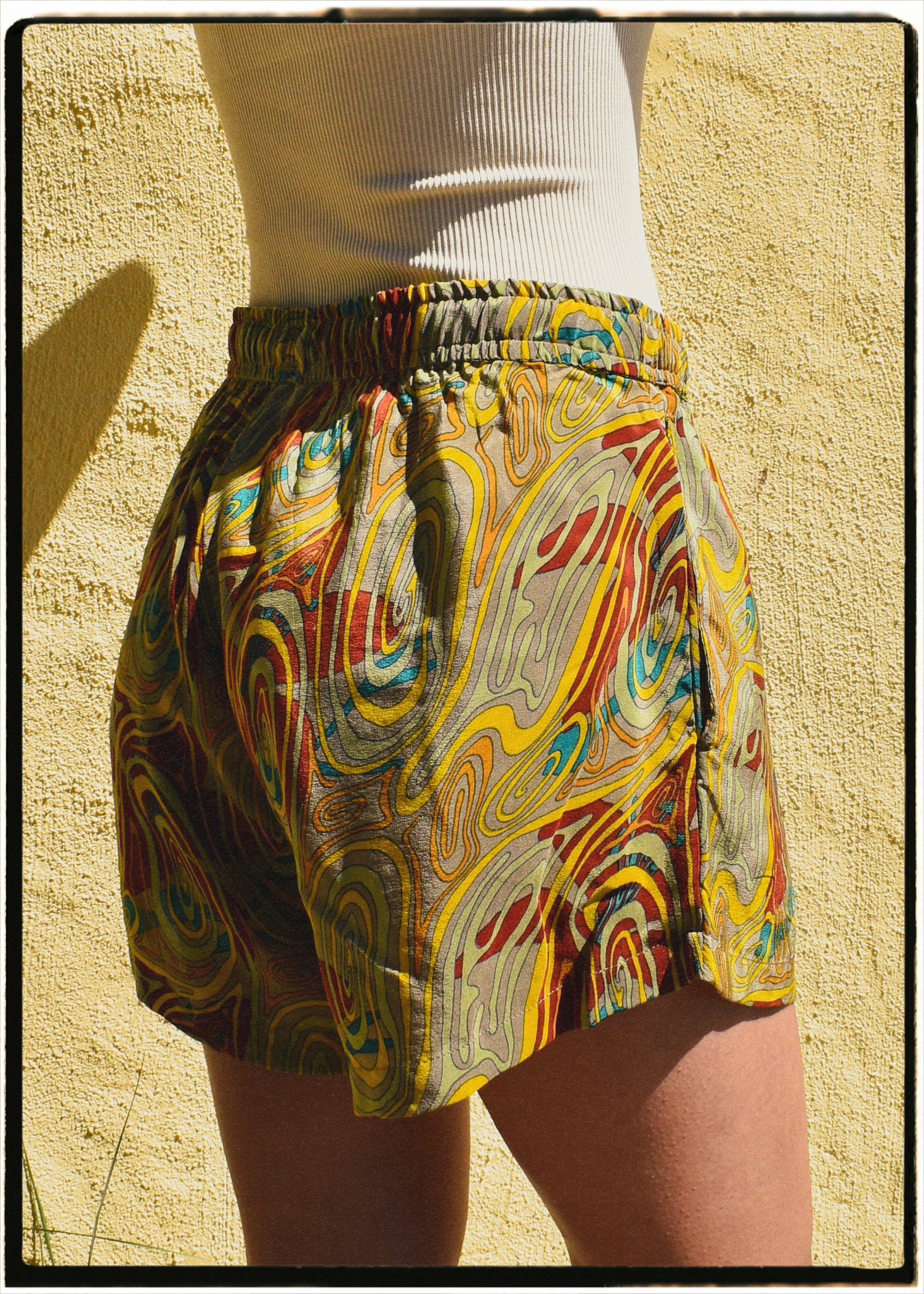 Fumaria Silk Shorts ~ Retro XS