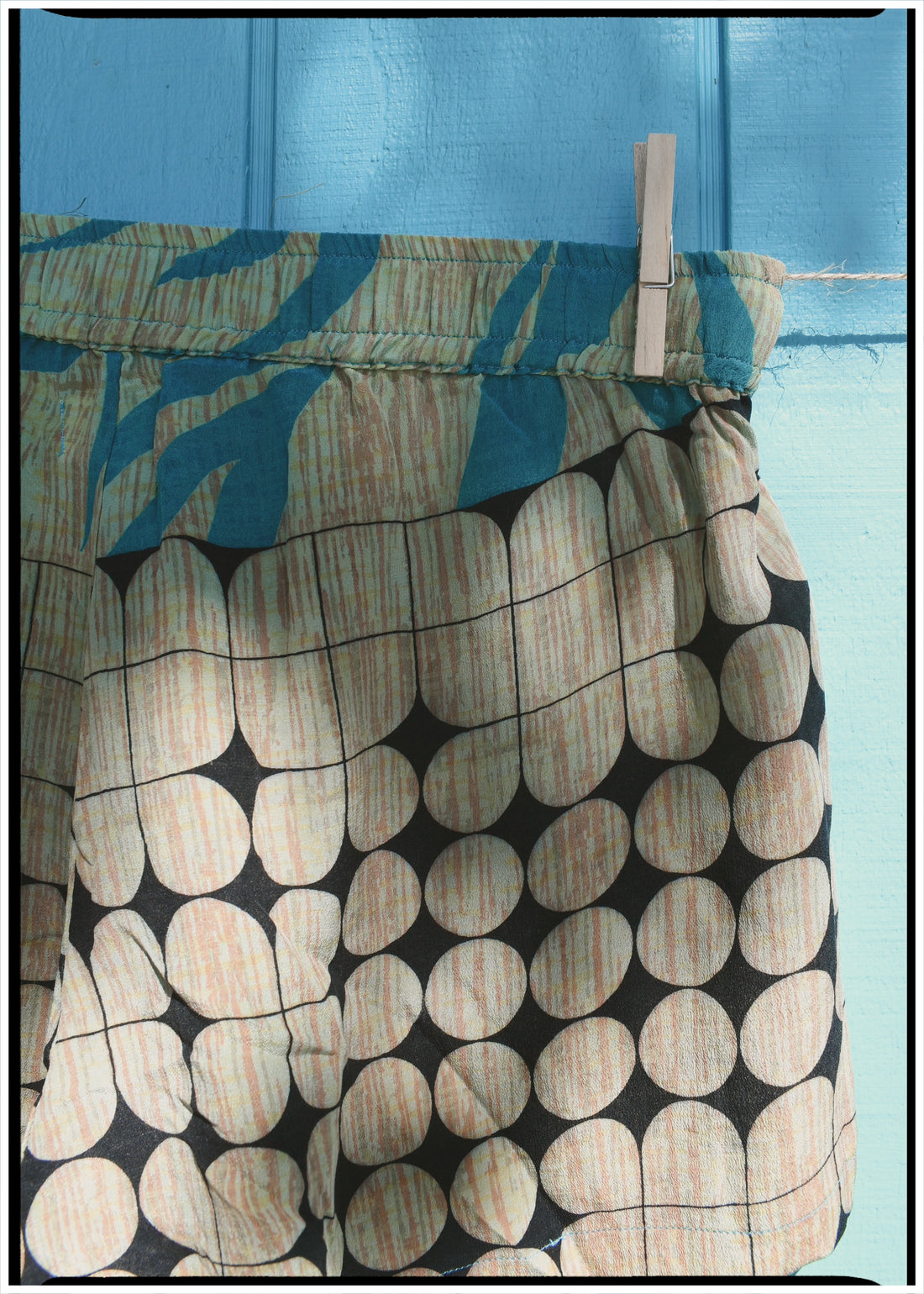 Fumaria Silk Shorts ~ Willow XL
