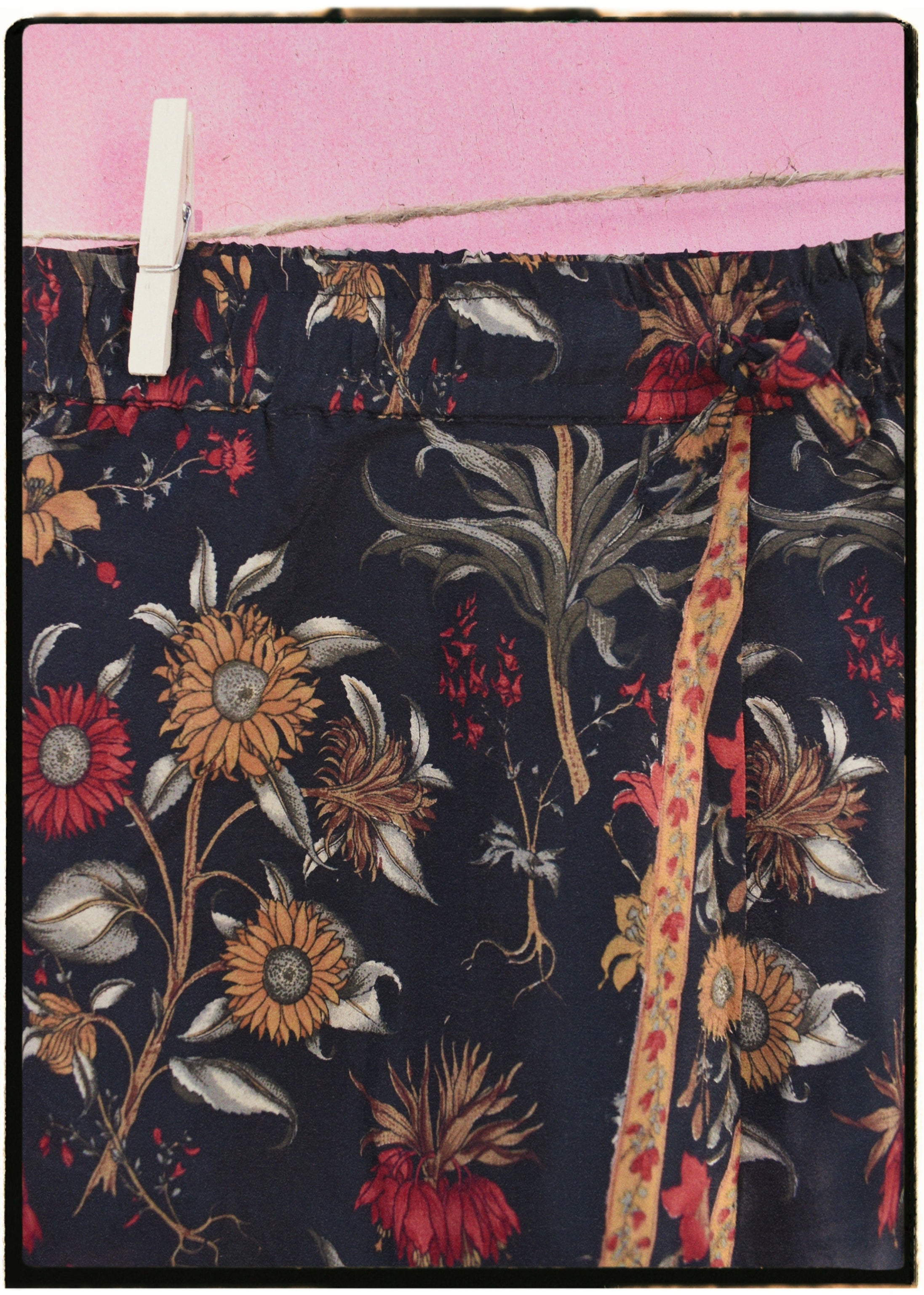 Fumaria Silk Shorts ~ Periscope M