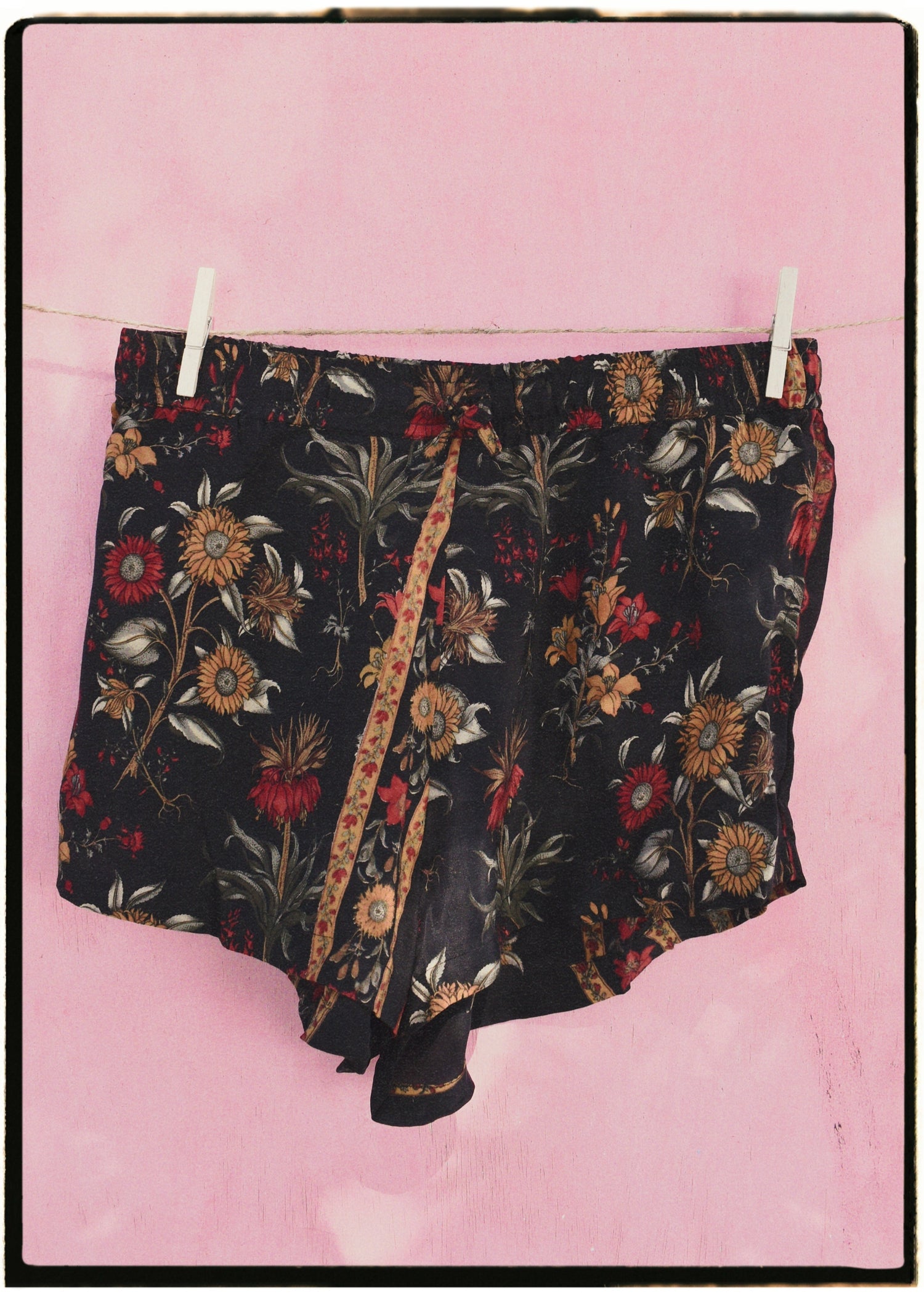 Fumaria Silk Shorts ~ Periscope M