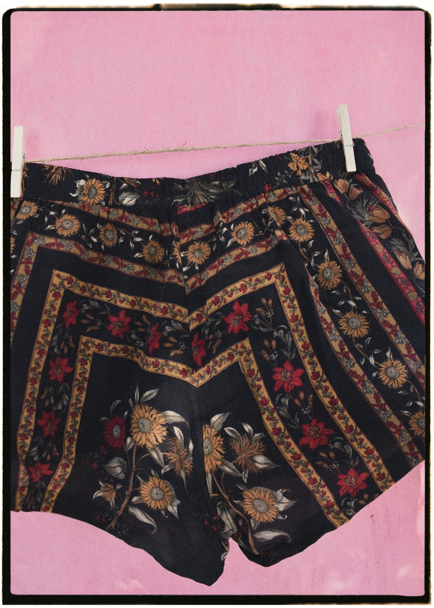 Fumaria Silk Shorts ~ Periscope M