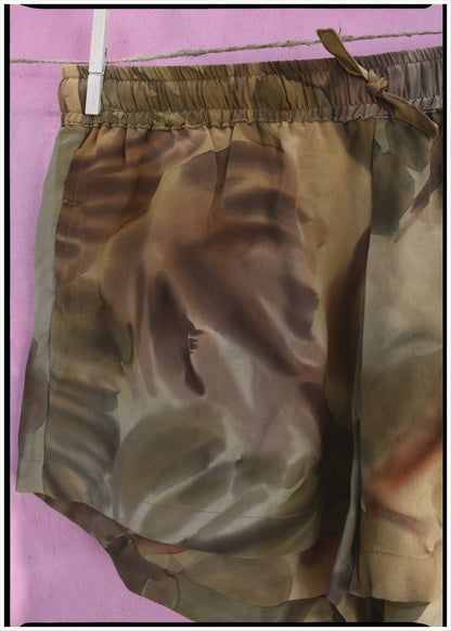 Fumaria Silk Shorts ~ Aloe M