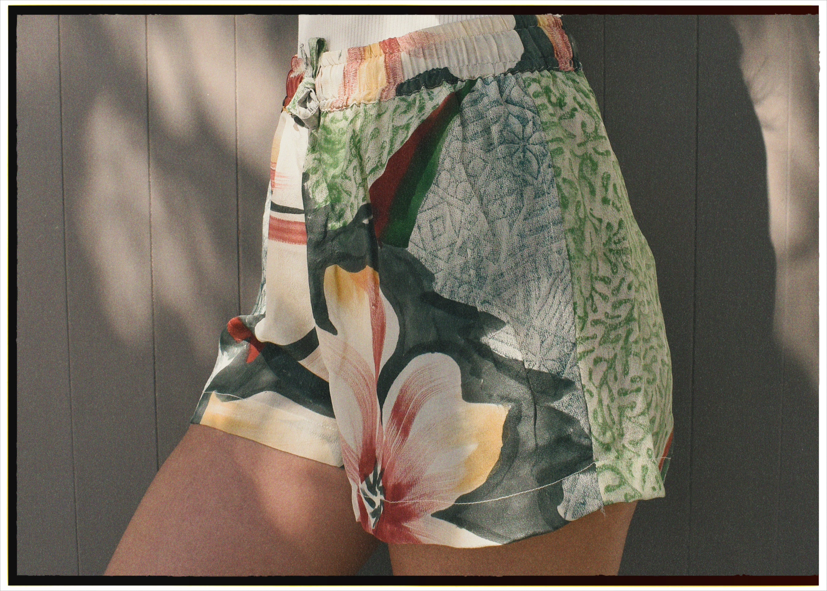 Fumaria Silk Shorts ~ Papyrus XS