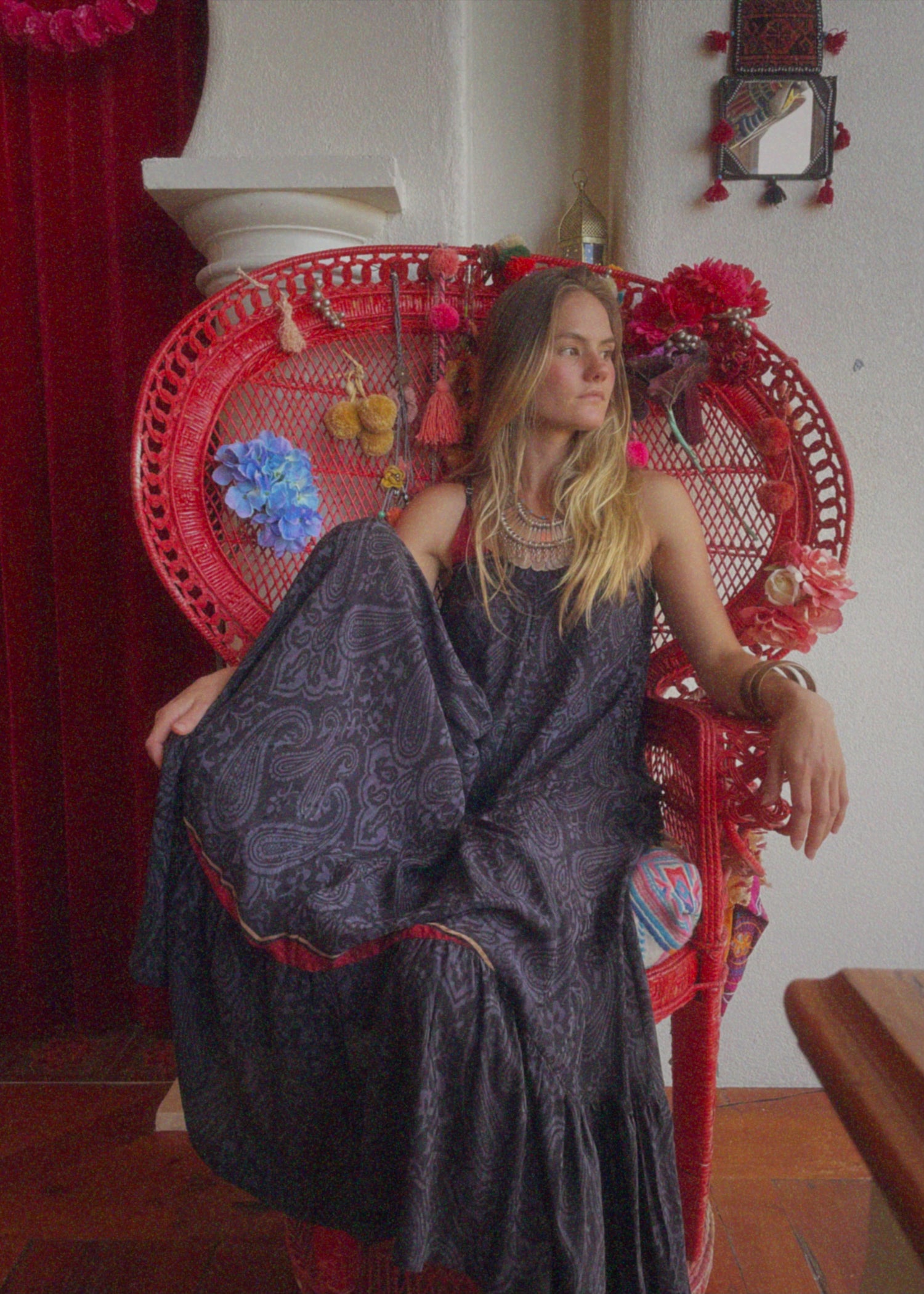 Eustoma Silk Crepe Swing Maxi Dress ~ Nero XS