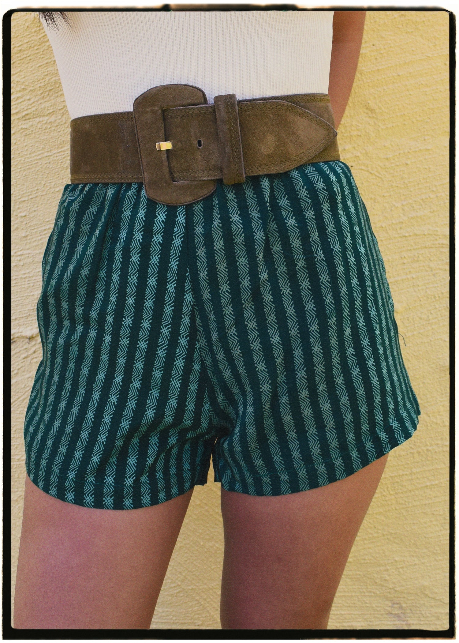 Fumaria Silk Shorts ~ Forest XS