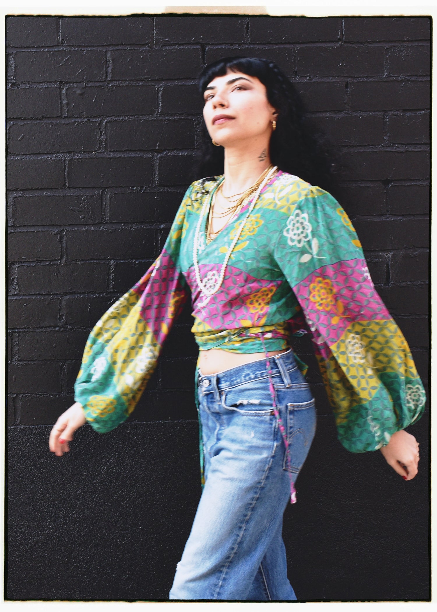 Hoya Silk Crepe Balloon Sleeve Wrap Top ~ Candy XS