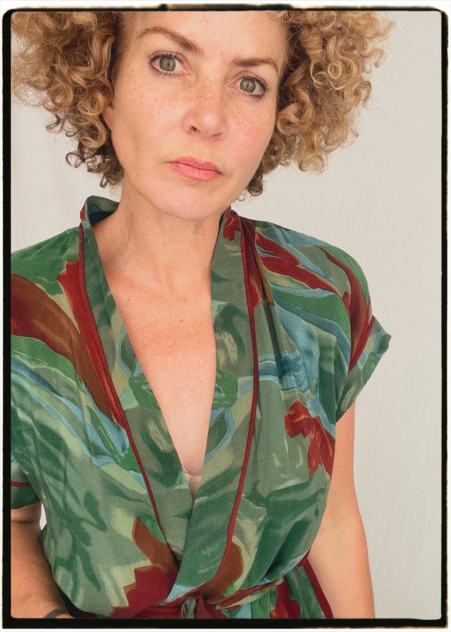 Pilea Silk Crepe Wrap Kimono Top ~ Tapestry L/XL