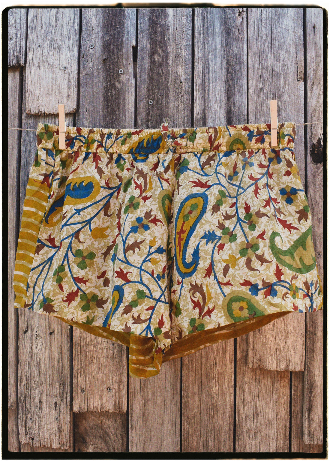Fumaria Silk Shorts ~ Sunburn XL