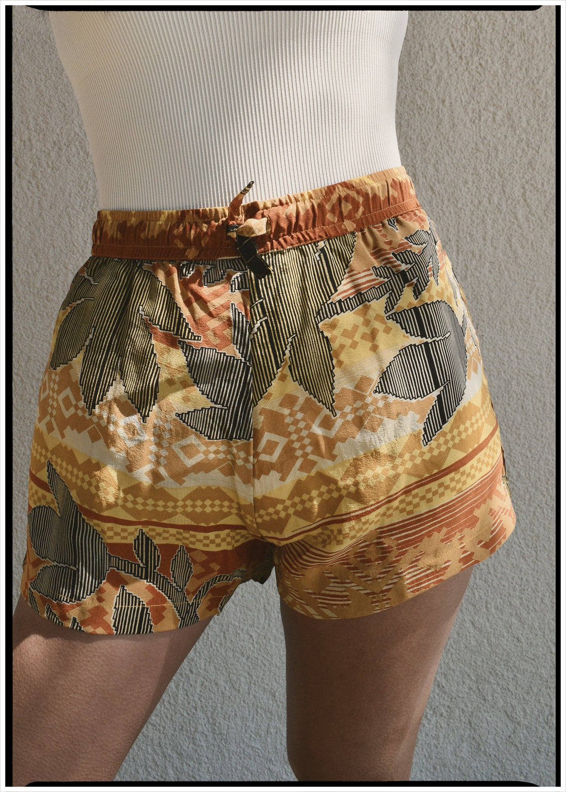 Fumaria Silk Shorts ~ Zinnia S