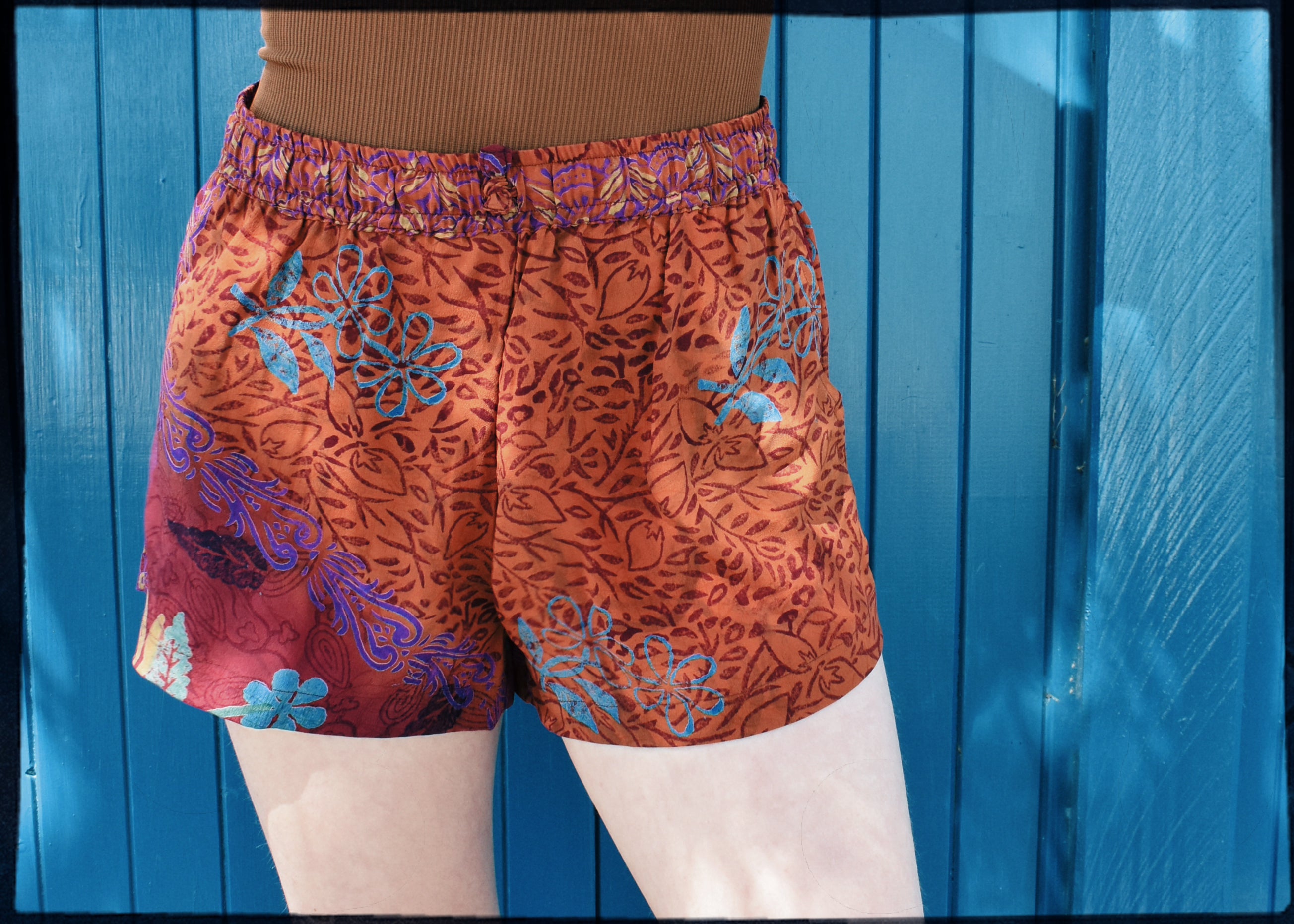 Fumaria Silk Shorts ~ Ribbon S