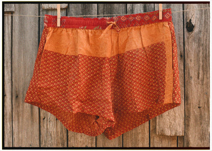Fumaria Silk Shorts ~ Ibis XL
