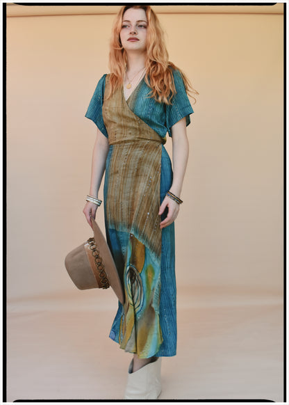 Liatris Silk Crepe Flutter Sleeve Wrap Dress ~ Oceania M
