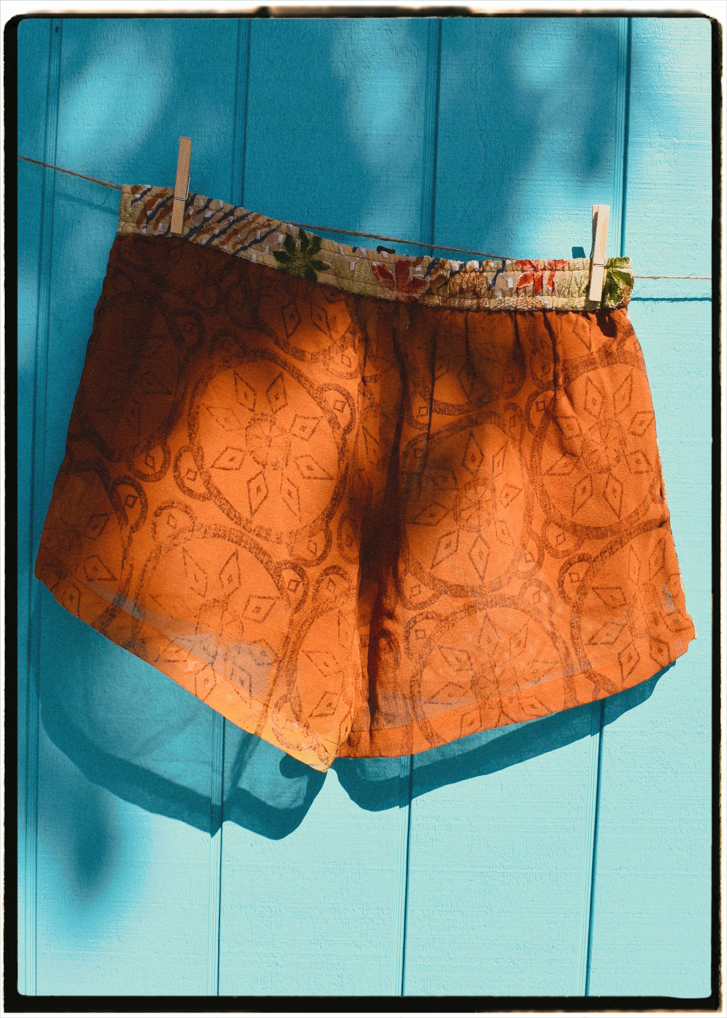 Fumaria Silk Shorts ~ Mustard L