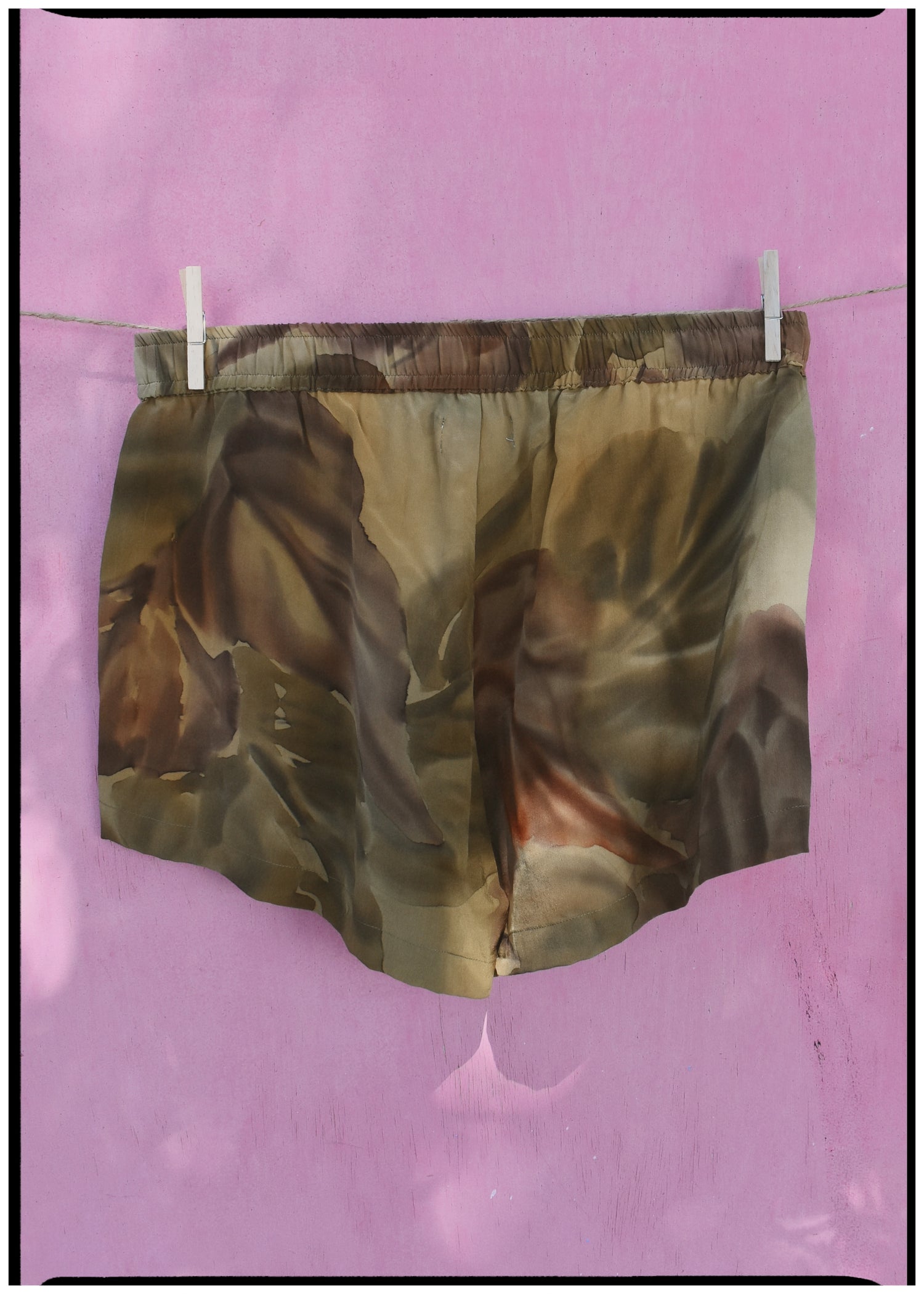 Fumaria Silk Shorts ~ Aloe M