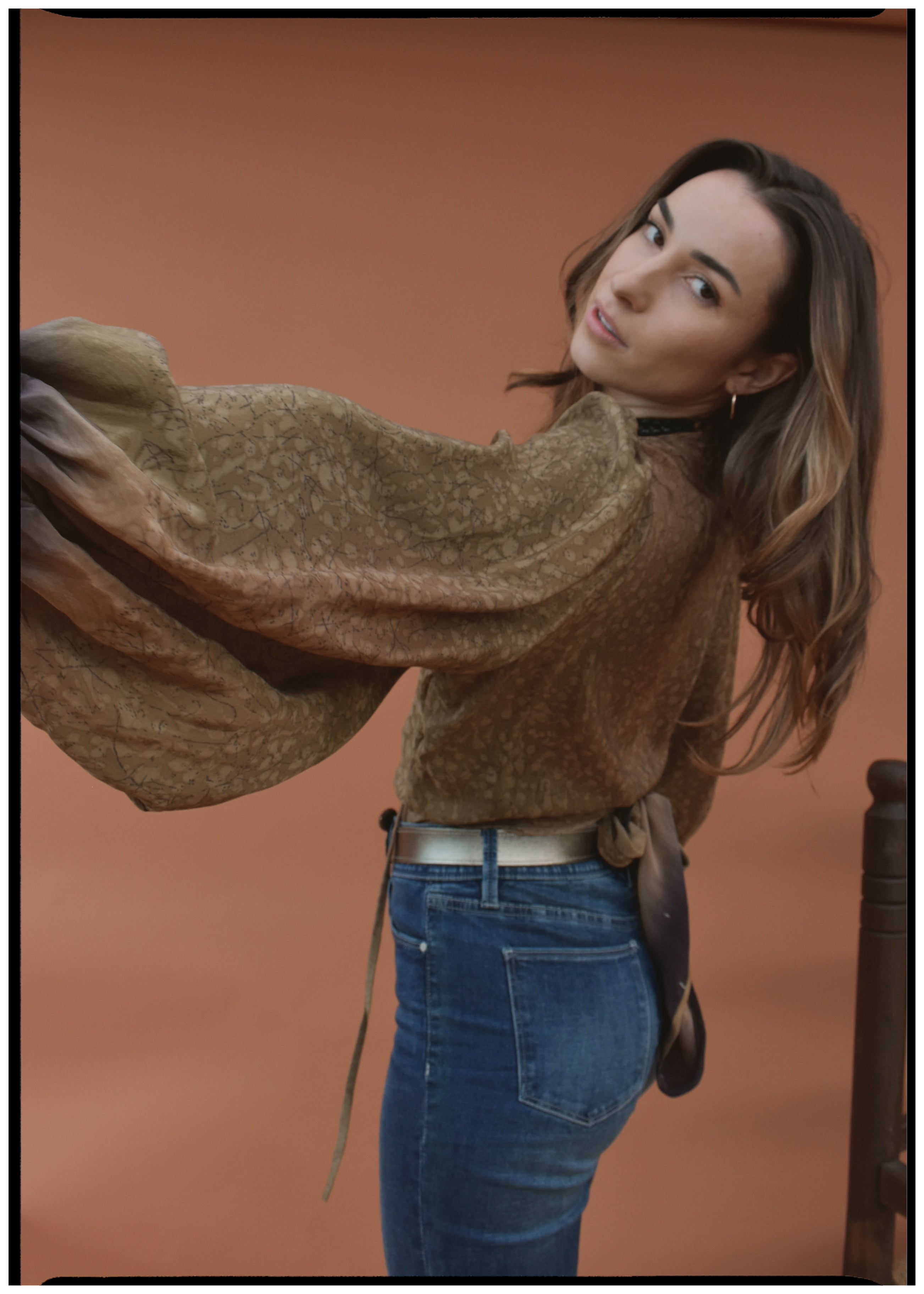Hoya Silk Crepe Balloon Sleeve Wrap Top ~ Lava L