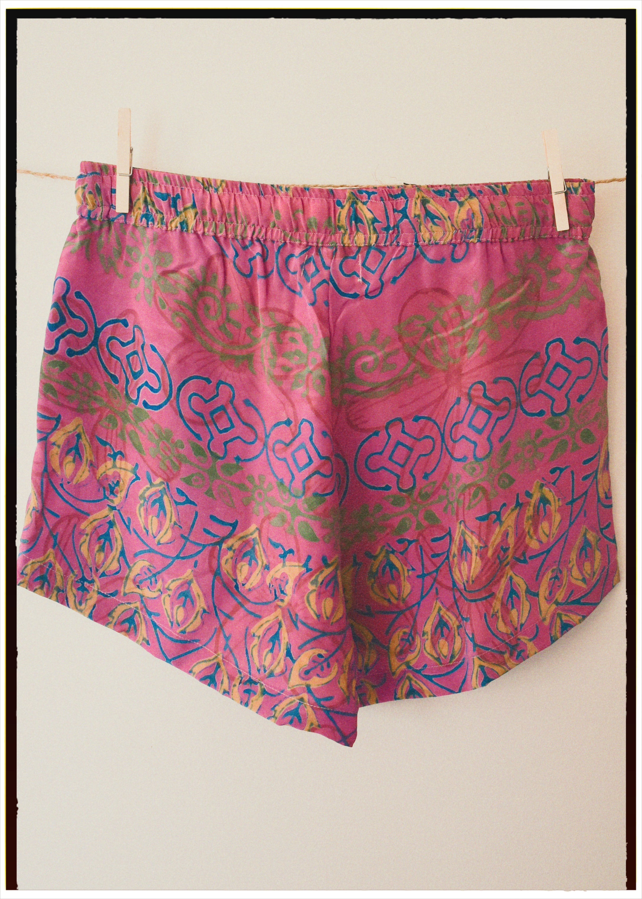 Fumaria Silk Shorts ~ Carmine XS