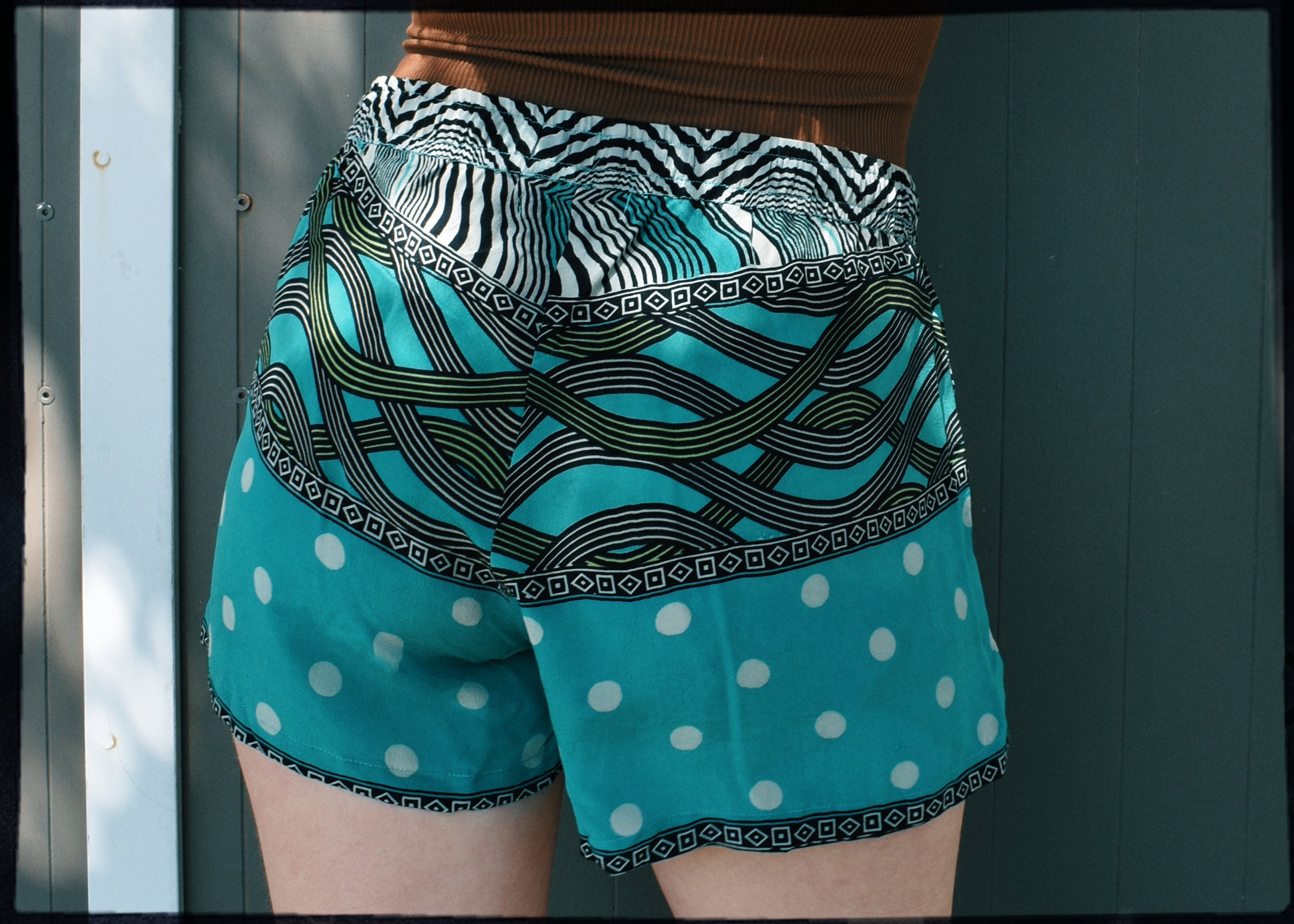Fumaria Silk Shorts ~  Deco S