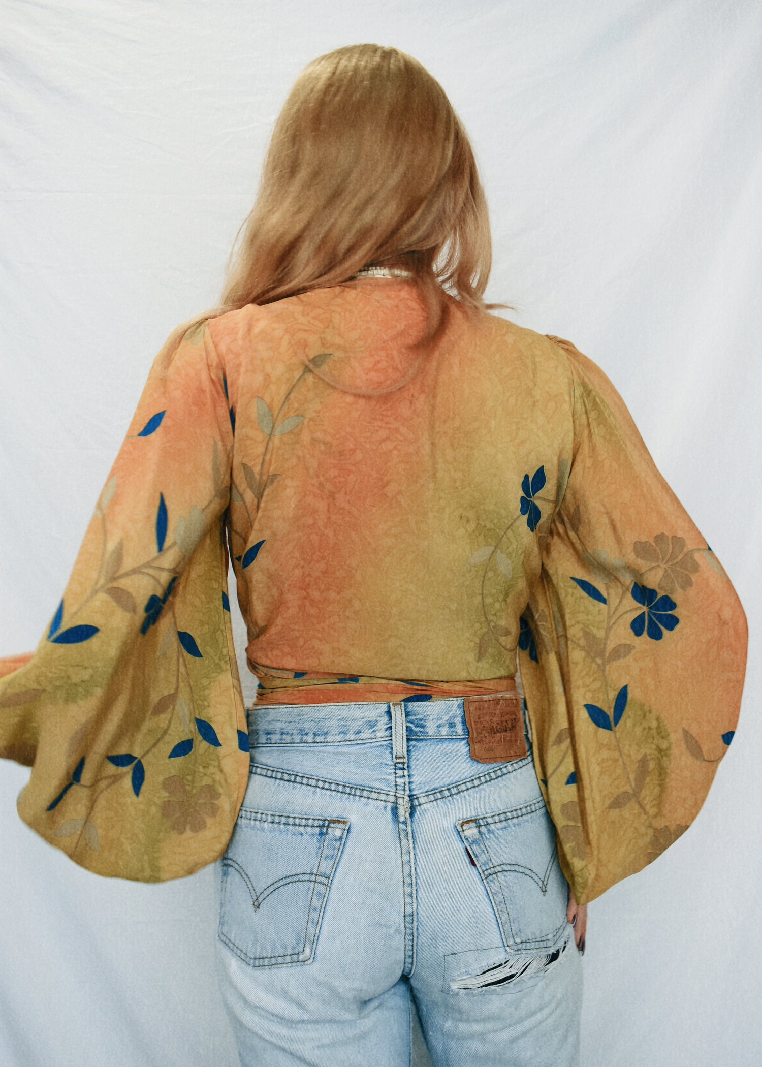 Hoya Silk Crepe Balloon Sleeve Wrap Top ~ Topaz M