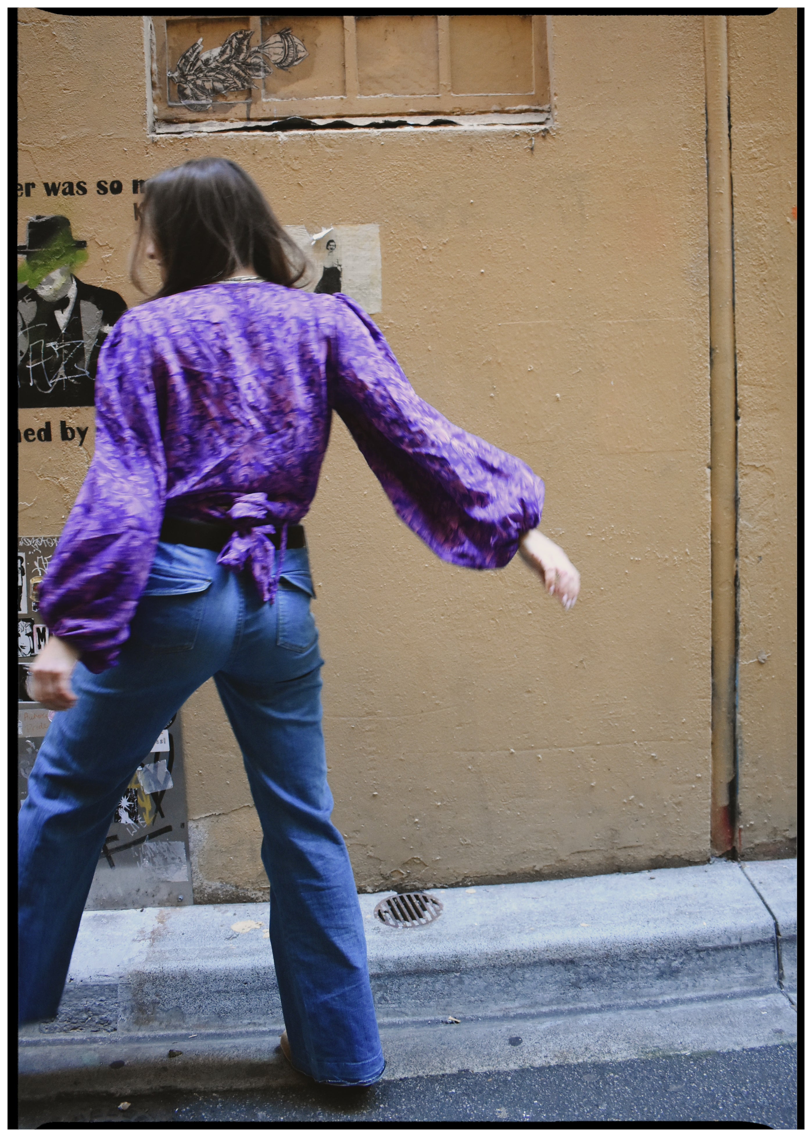 Hoya Silk Crepe Balloon Sleeve Wrap Top ~ Kesey M
