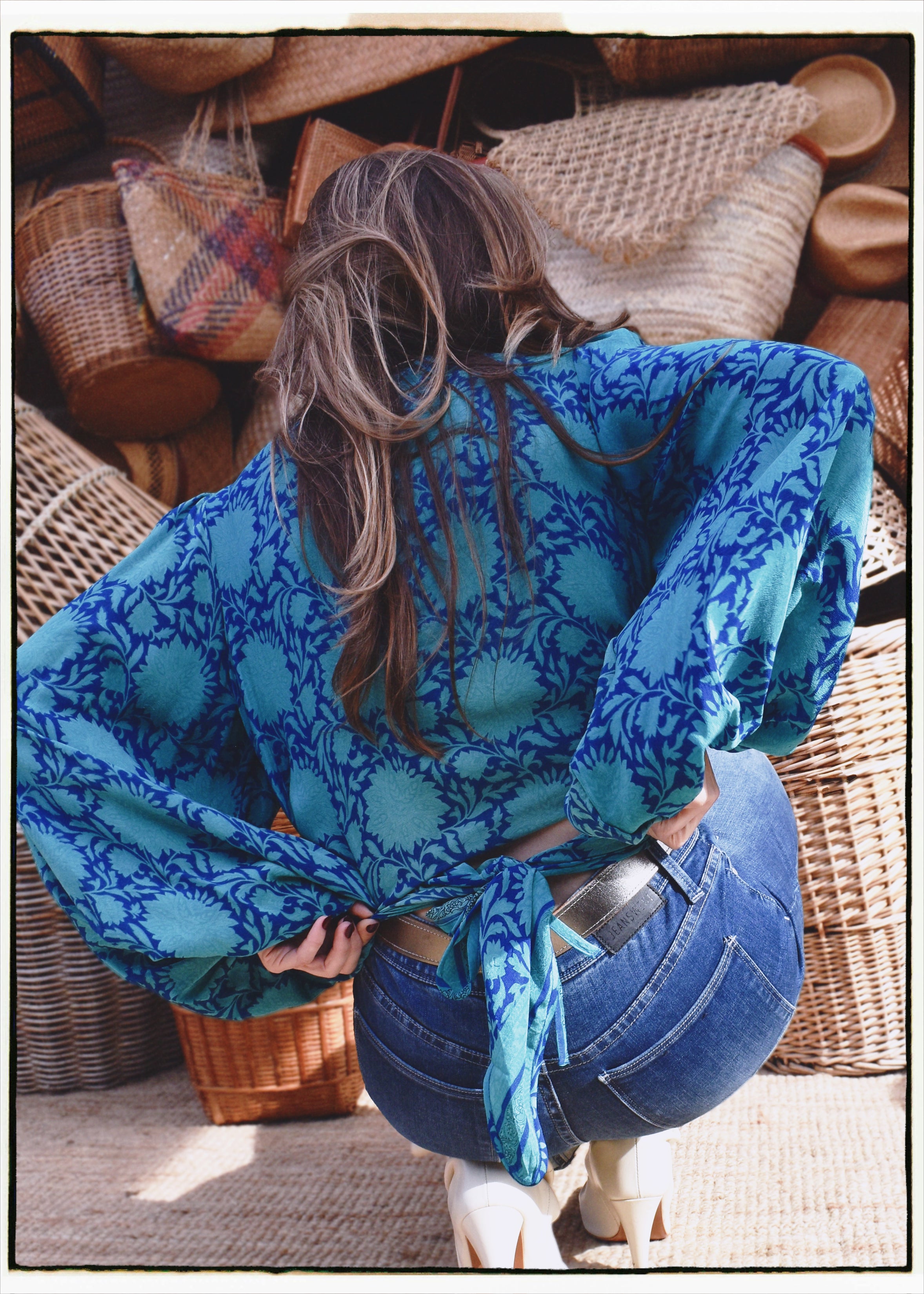 Hoya Silk Crepe Balloon Sleeve Wrap Top ~ Scuba L
