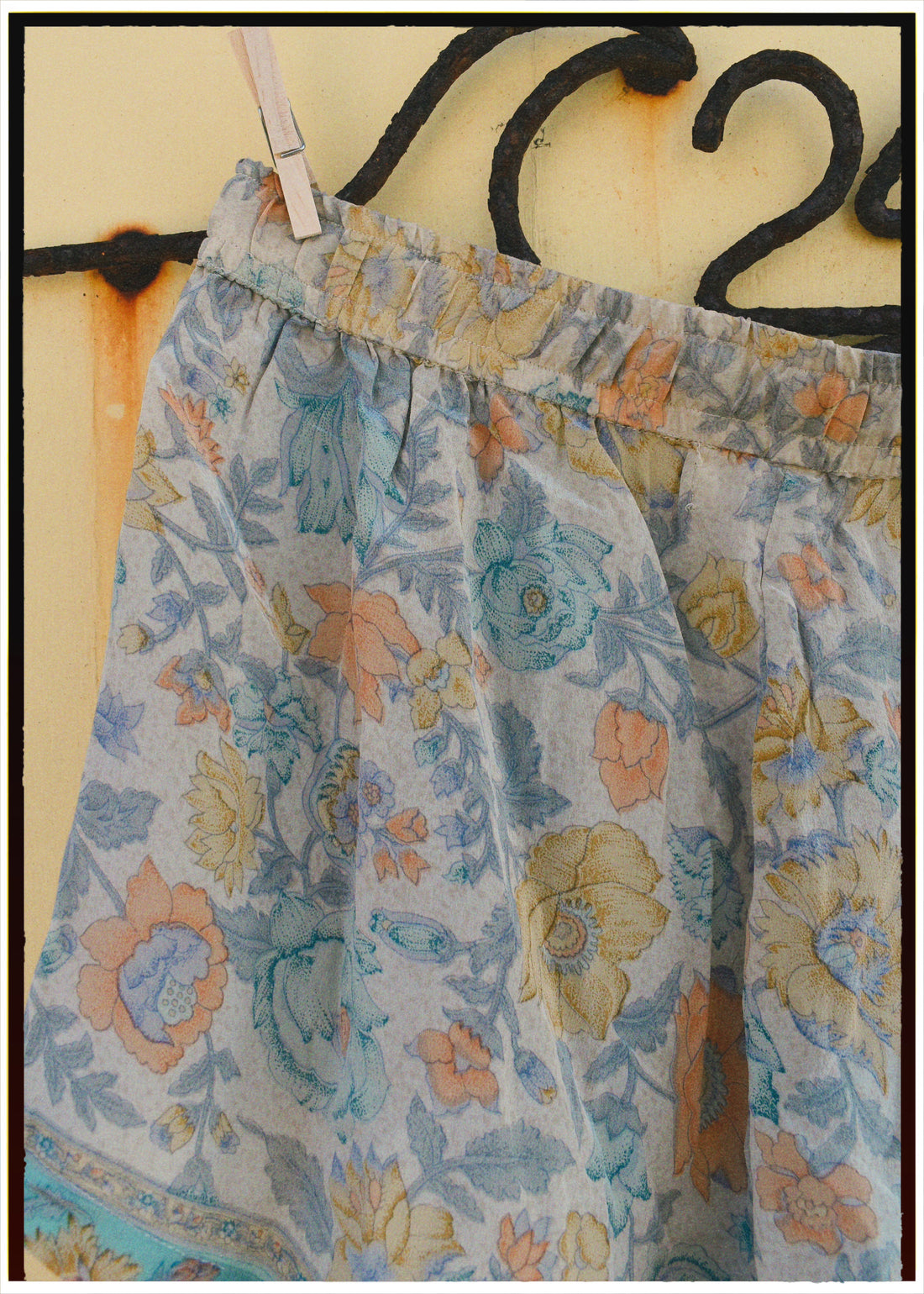 Fumaria Silk Shorts ~Sandshell XL