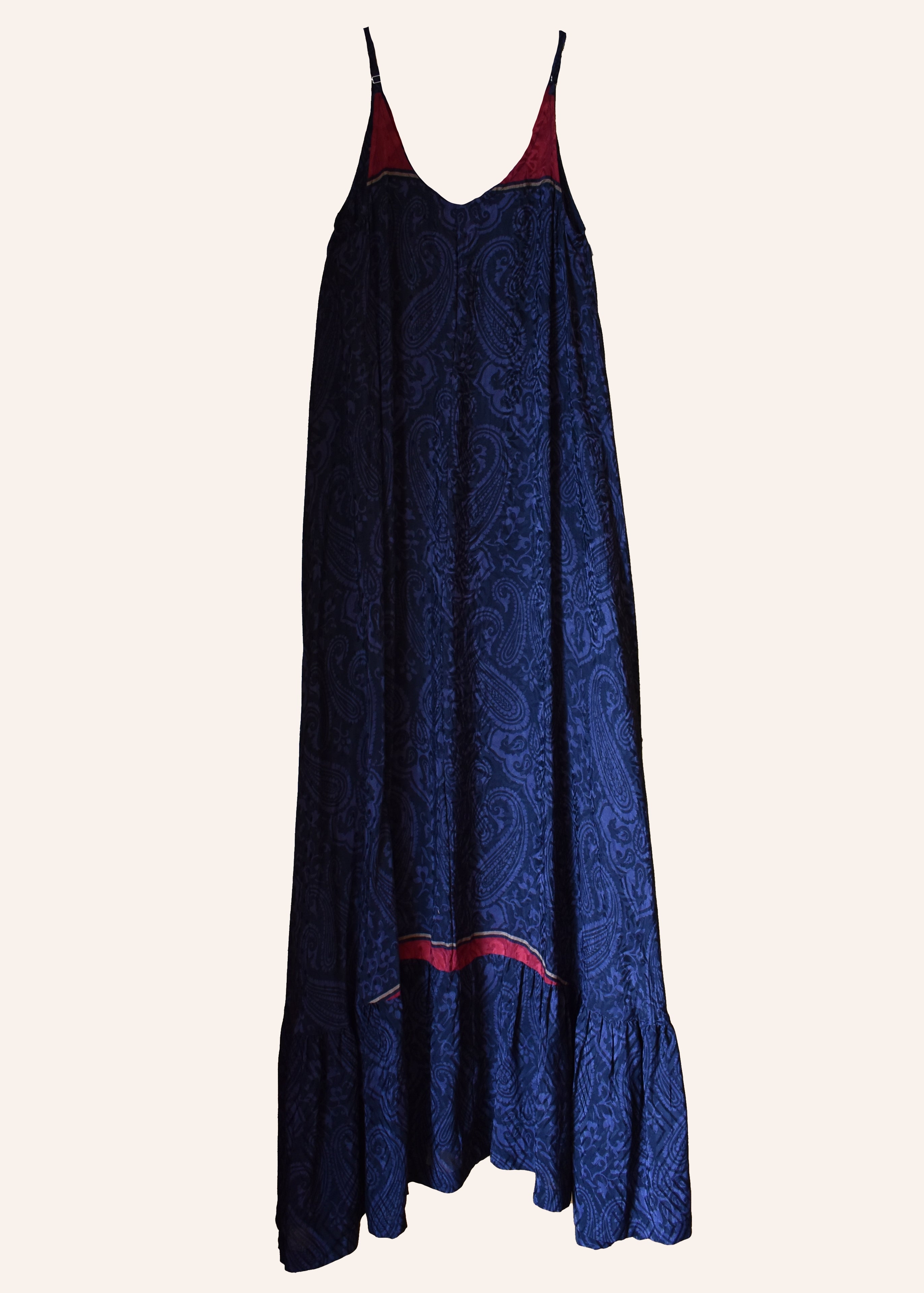 Eustoma Silk Crepe Swing Maxi Dress ~ Nero XS