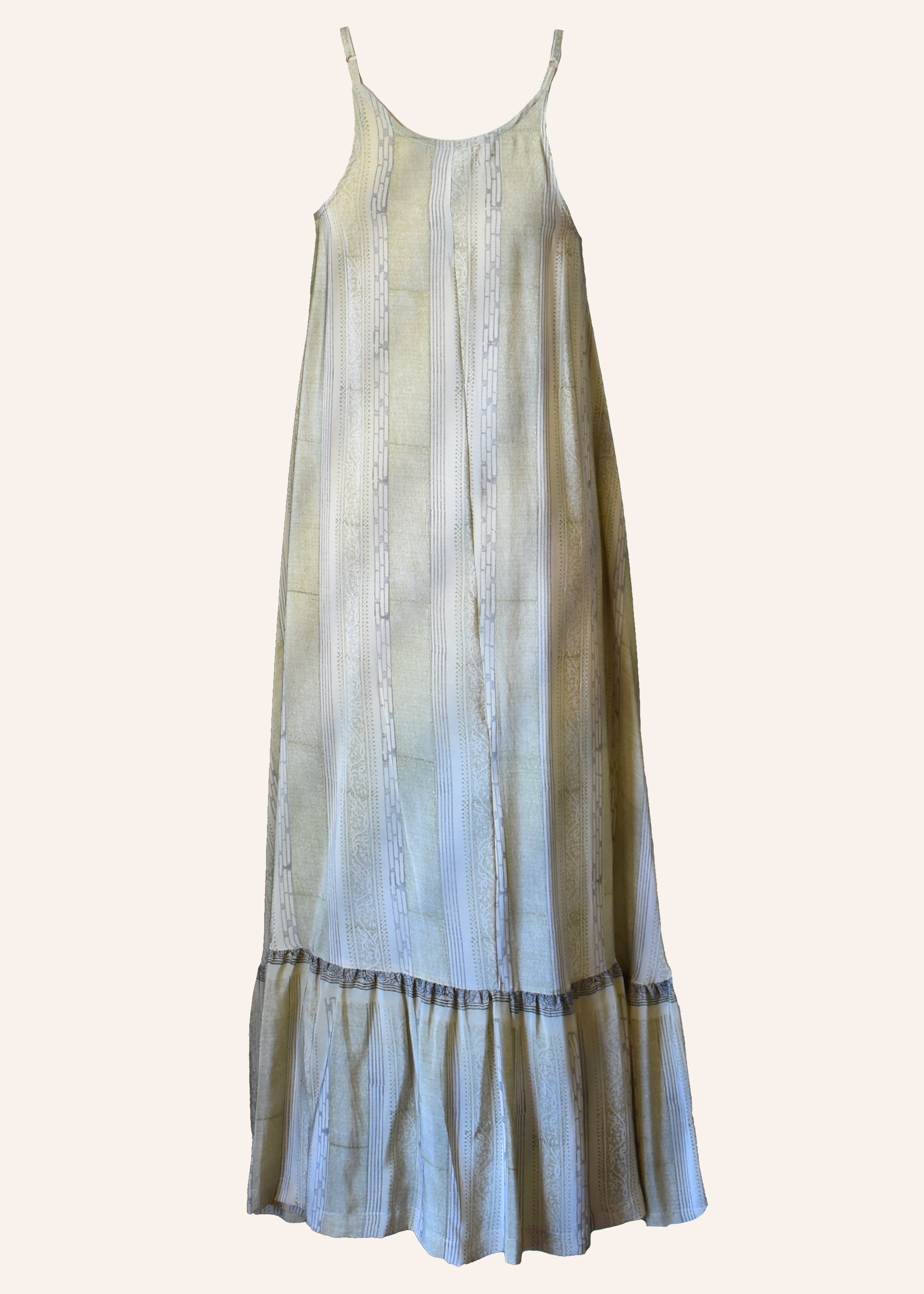 Eustoma Silk Crepe Swing Maxi Dress ~ Arctic M