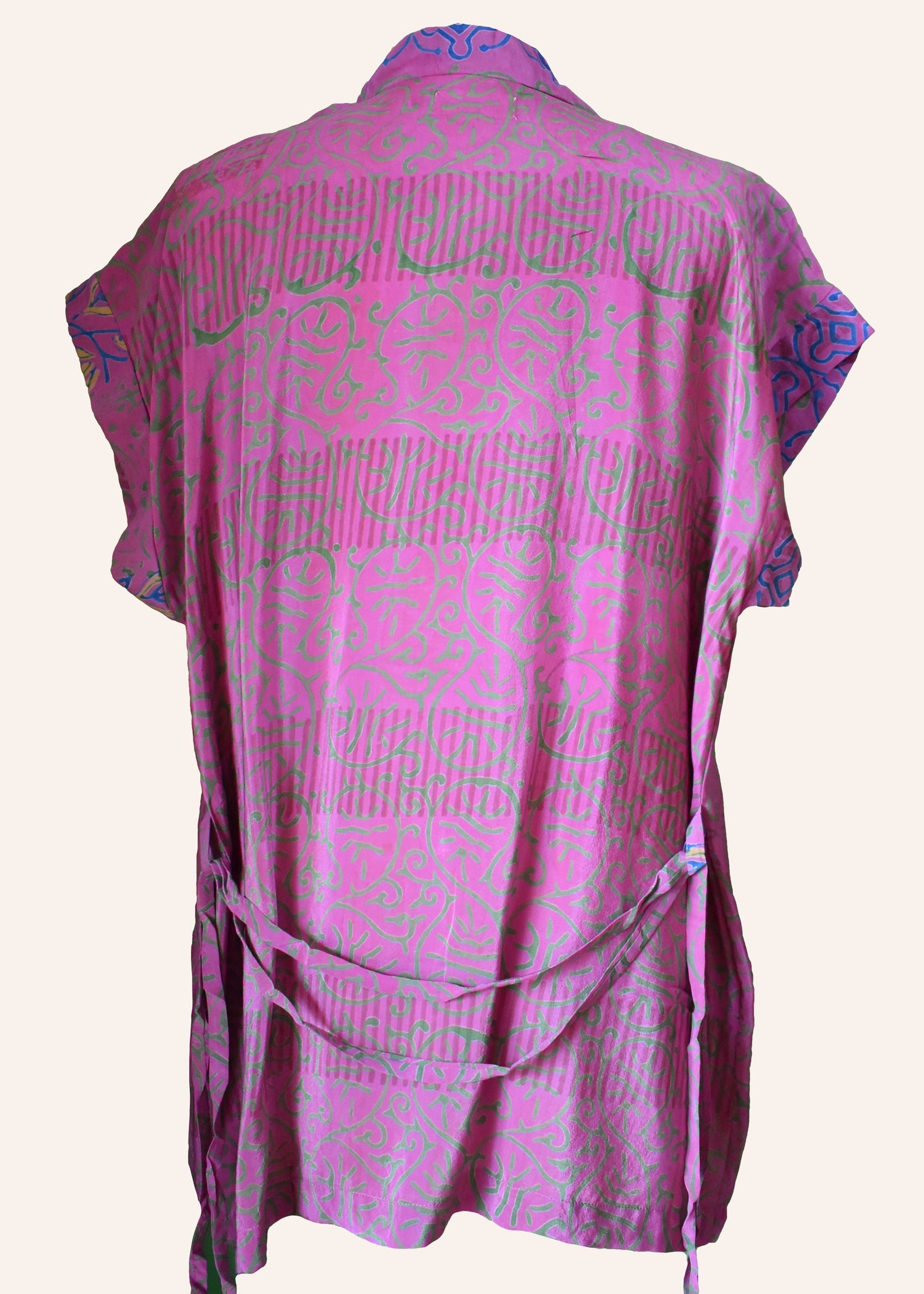 Pilea Silk Crepe Wrap Kimono Top ~ Carmine L/XL