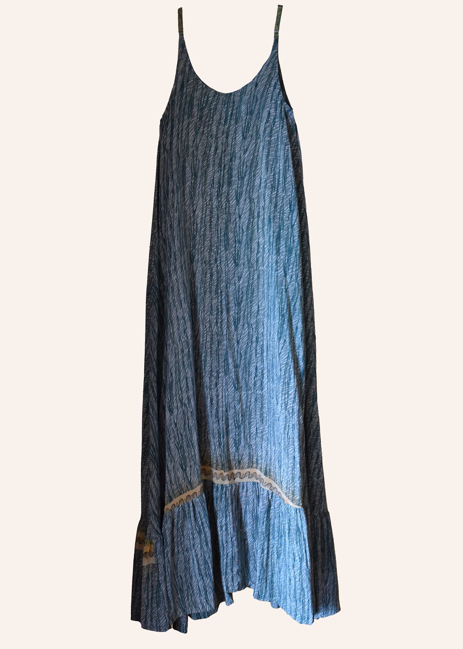 Eustoma Silk Crepe Swing Maxi Dress ~ Cinder XS