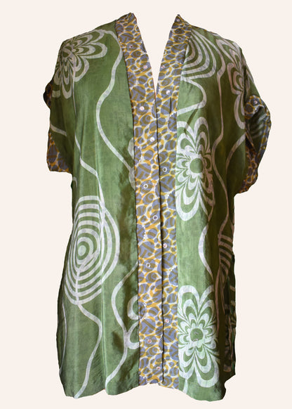 Pilea Silk Crepe Wrap Kimono Top ~ Kiwi L/XL